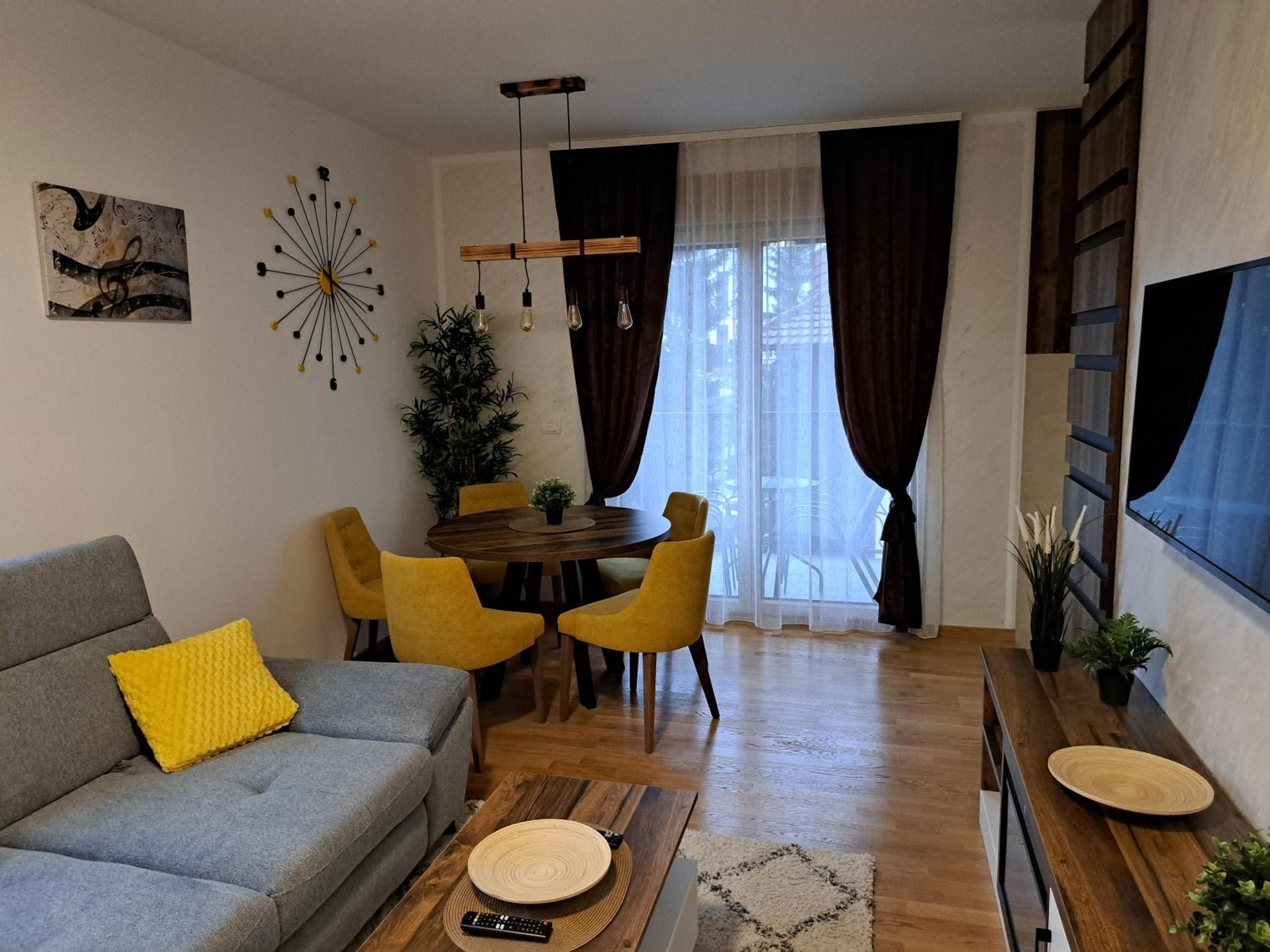 Lux Apartman Dunja i Jovana view 2