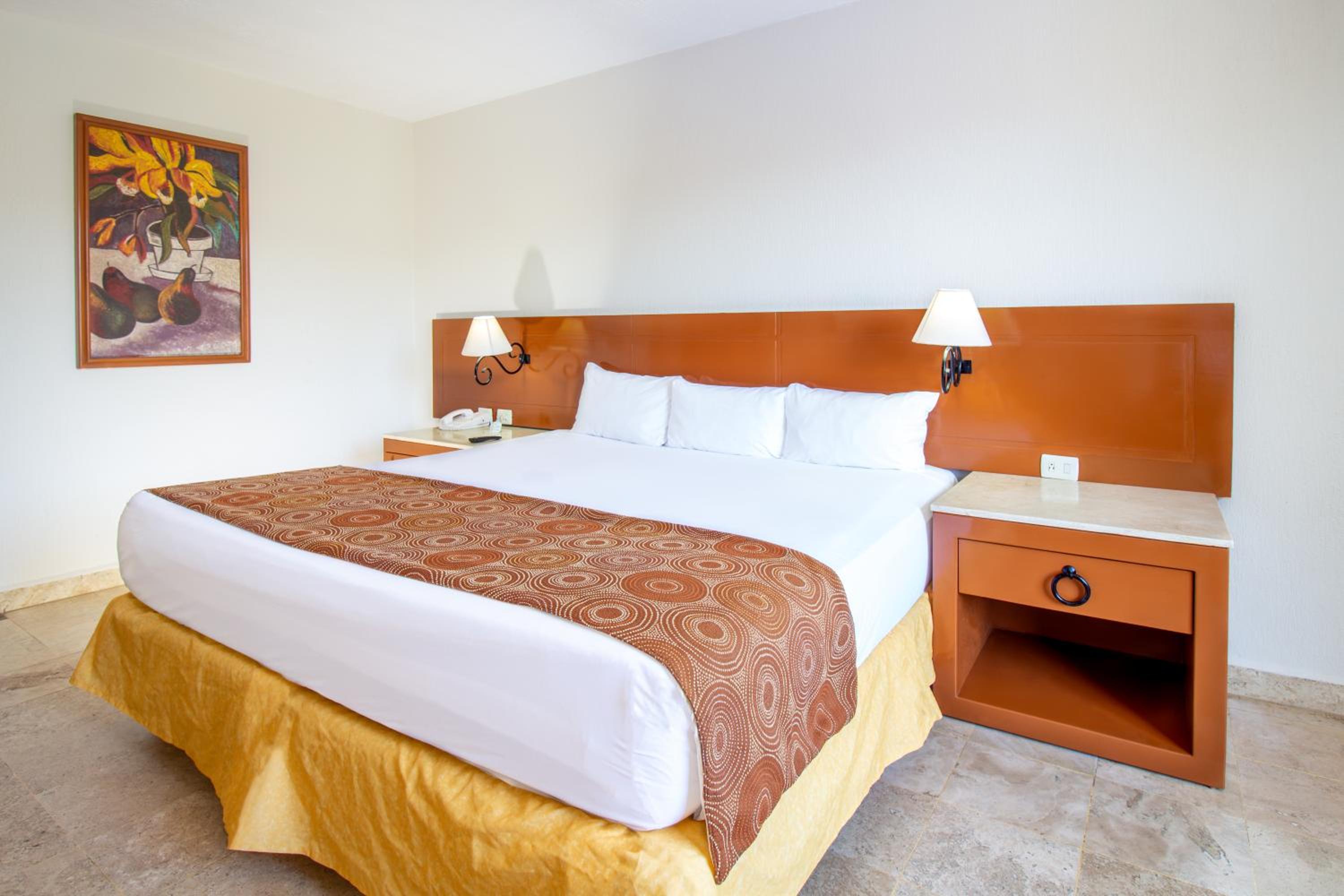 Puerto Vallarta Vacations - Plaza Pelicanos Club Beach Resort All Inclusive - Property Image 24