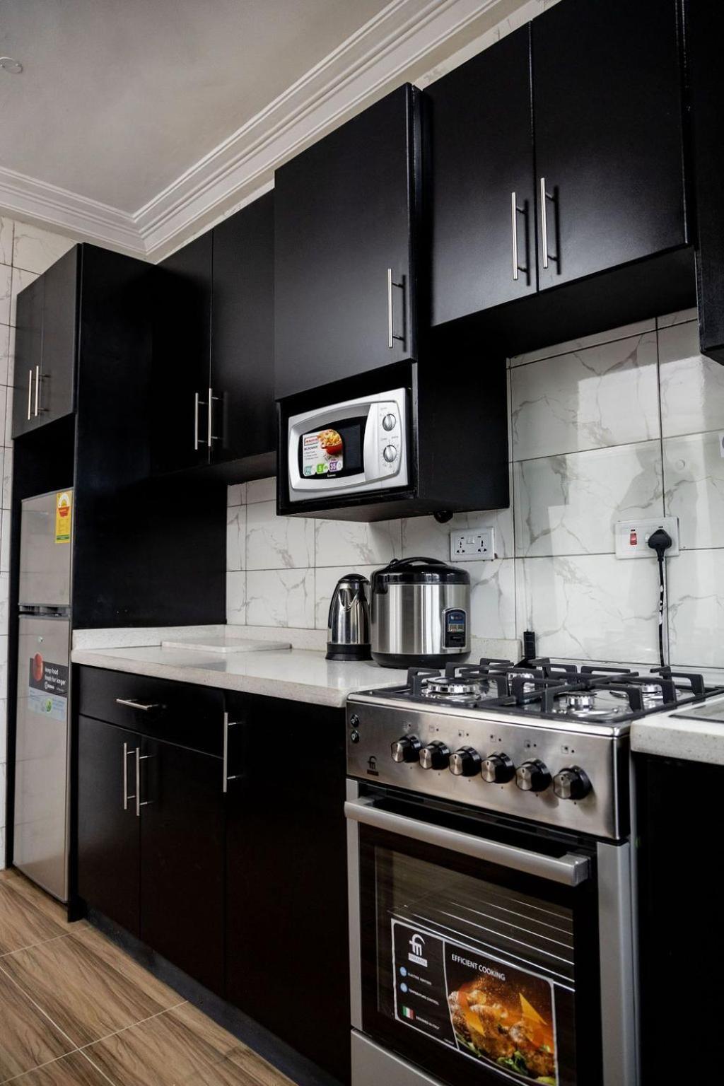 Richview Luxury Apartment
