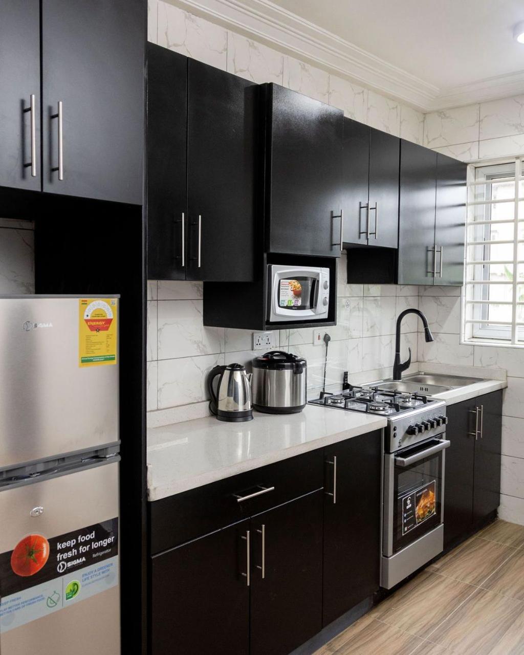 Richview Luxury Apartment