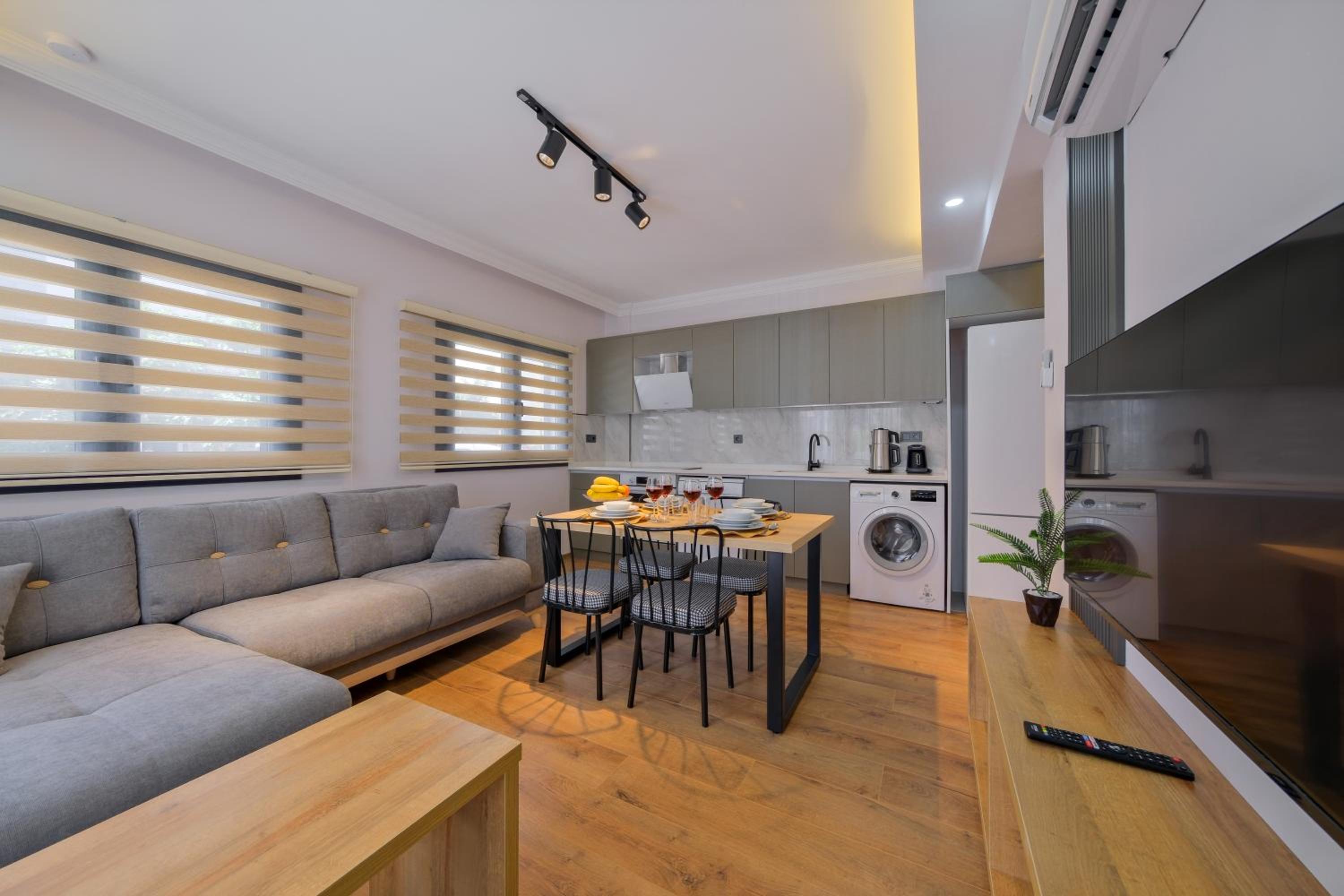 Light Apartments