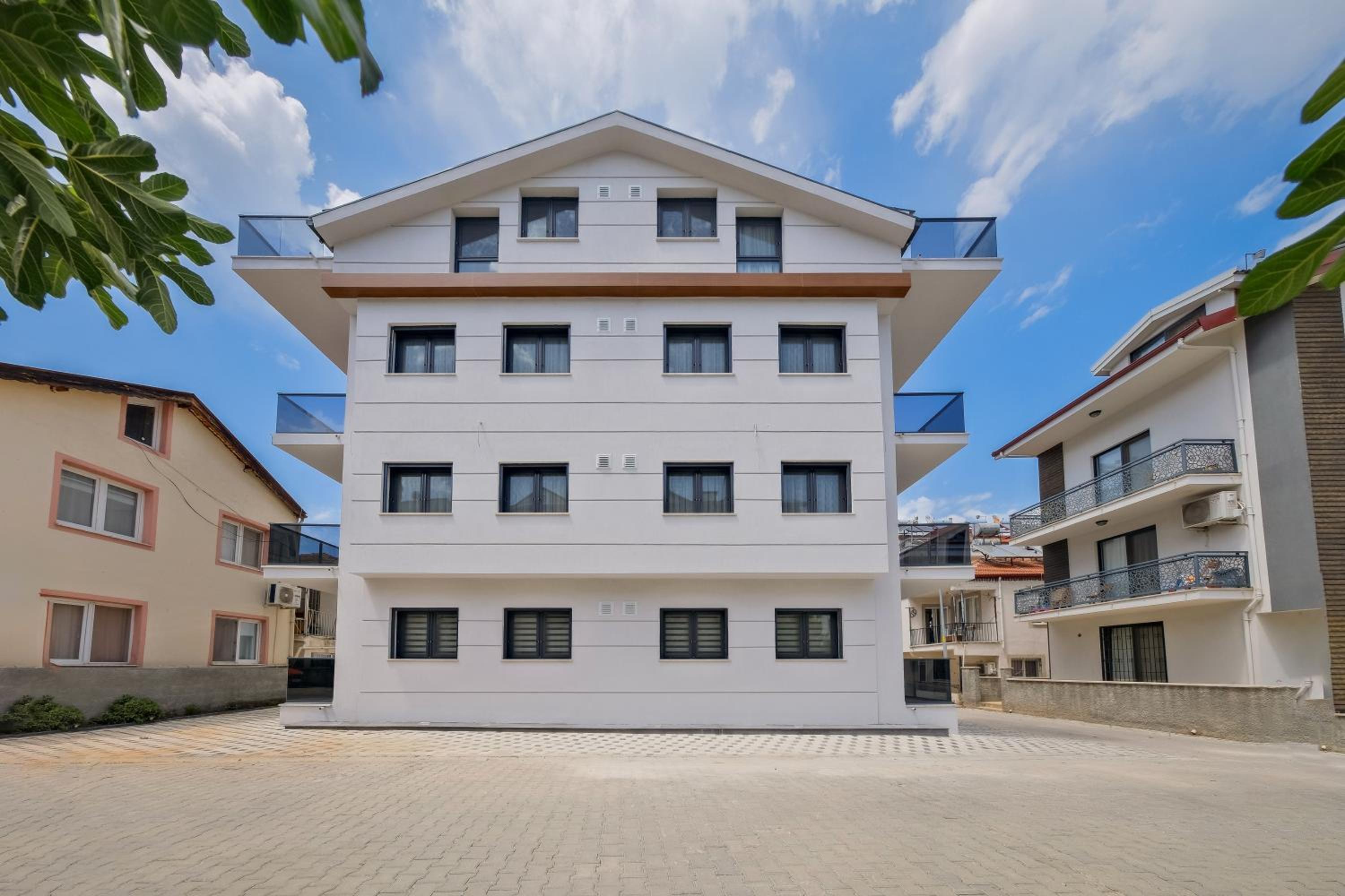 Light Apartments