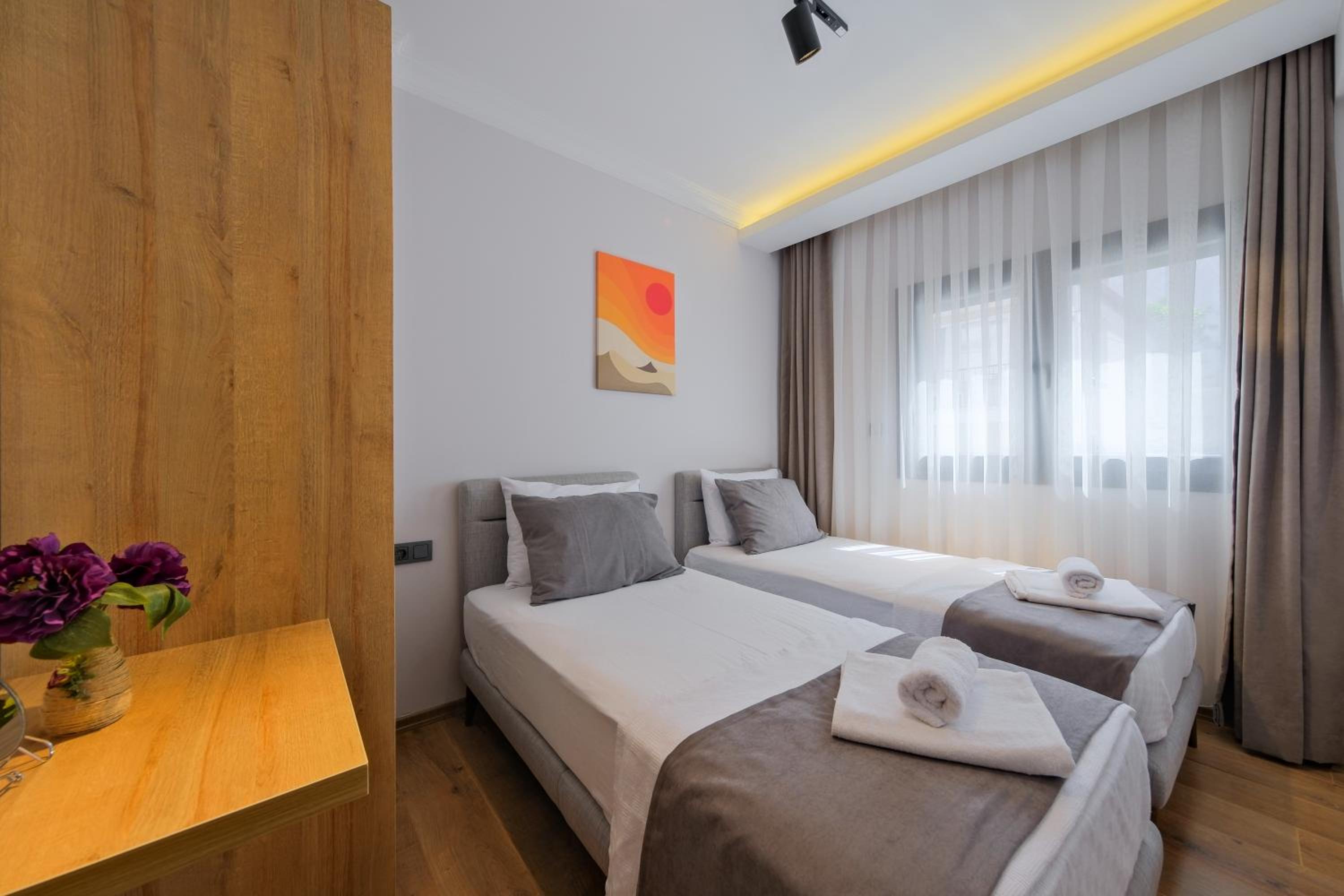 Light Apartments