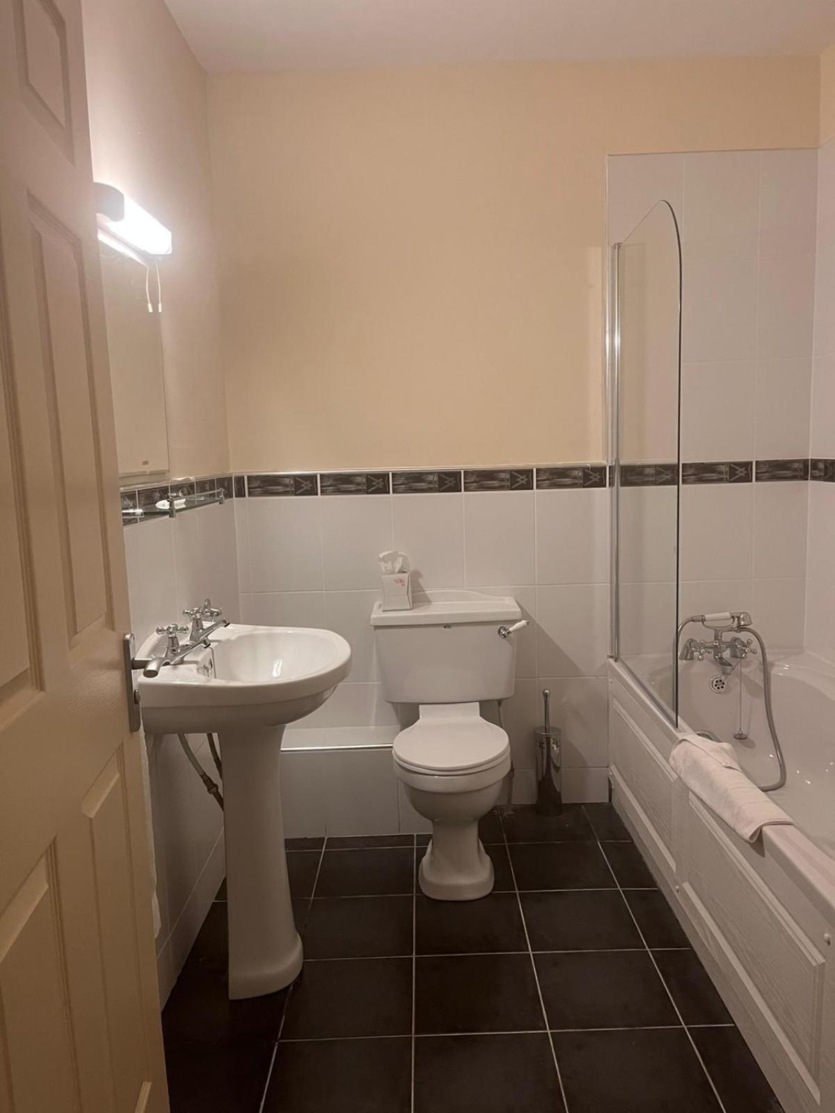 Kilronan 3 bed house on castle grounds view 3