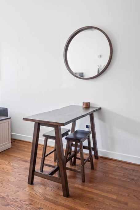 Stay In The Heart of NULU with Free Parking view 4