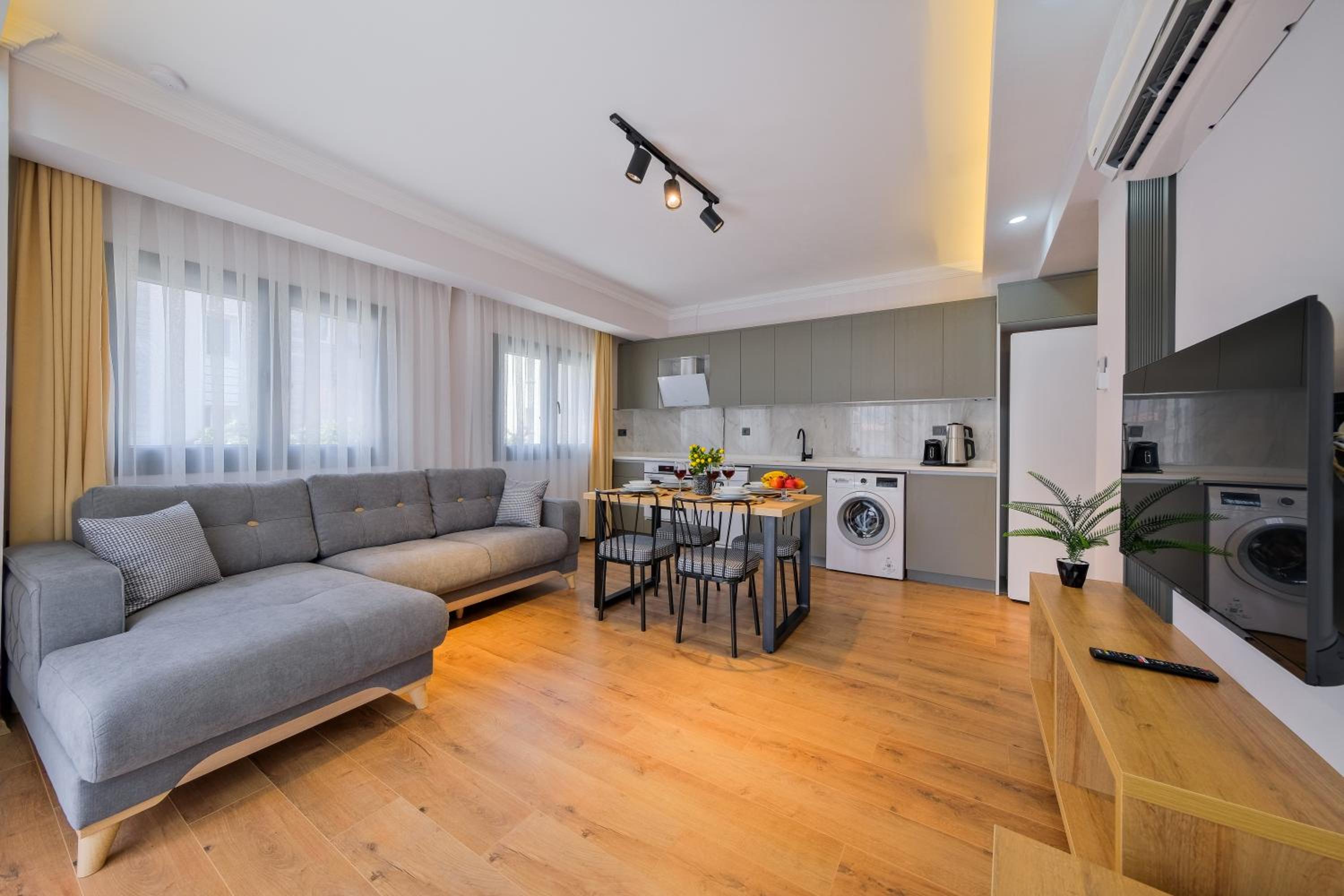 Light Apartments