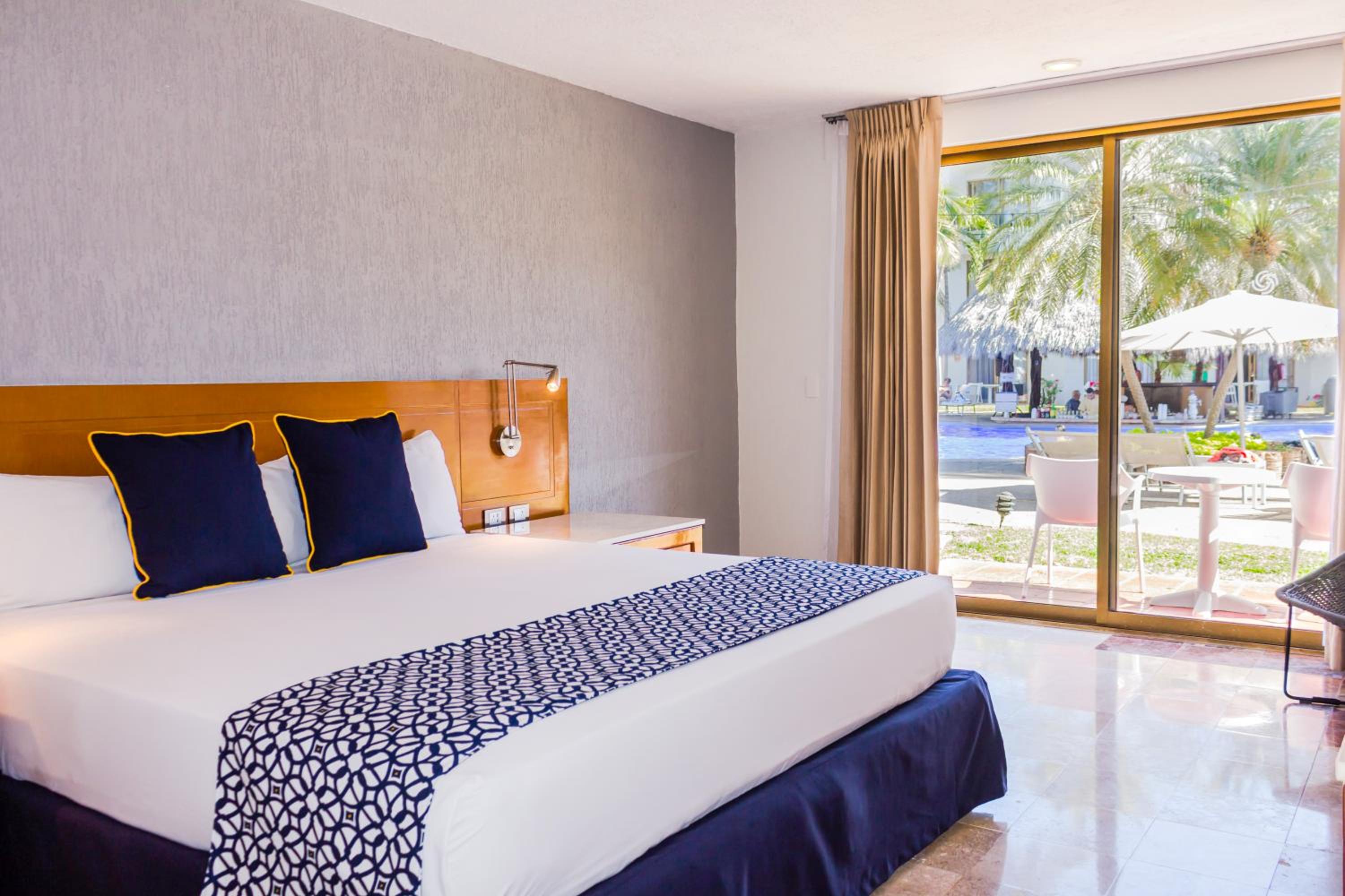 Puerto Vallarta Vacations - Plaza Pelicanos Club Beach Resort All Inclusive - Property Image 104