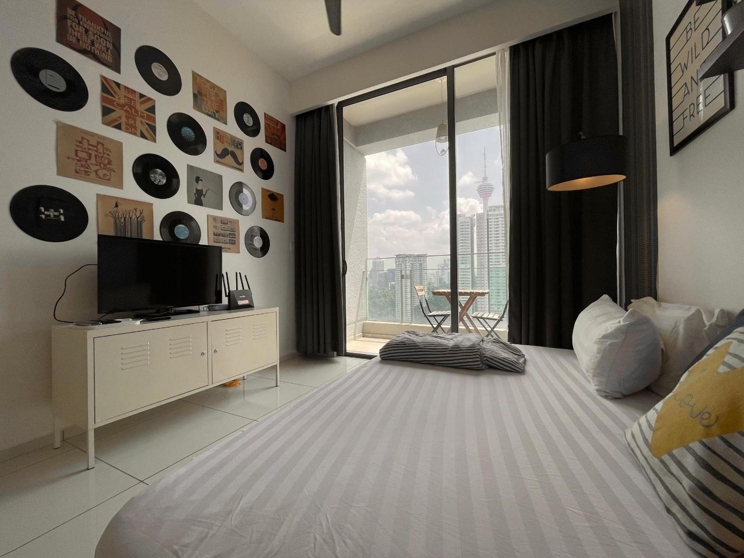 The Robertson-Bukit Bintang by PILLOWTALKS