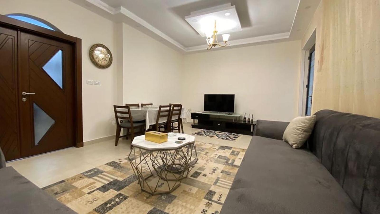 Amazing 2BR in the middle of Amman view 4