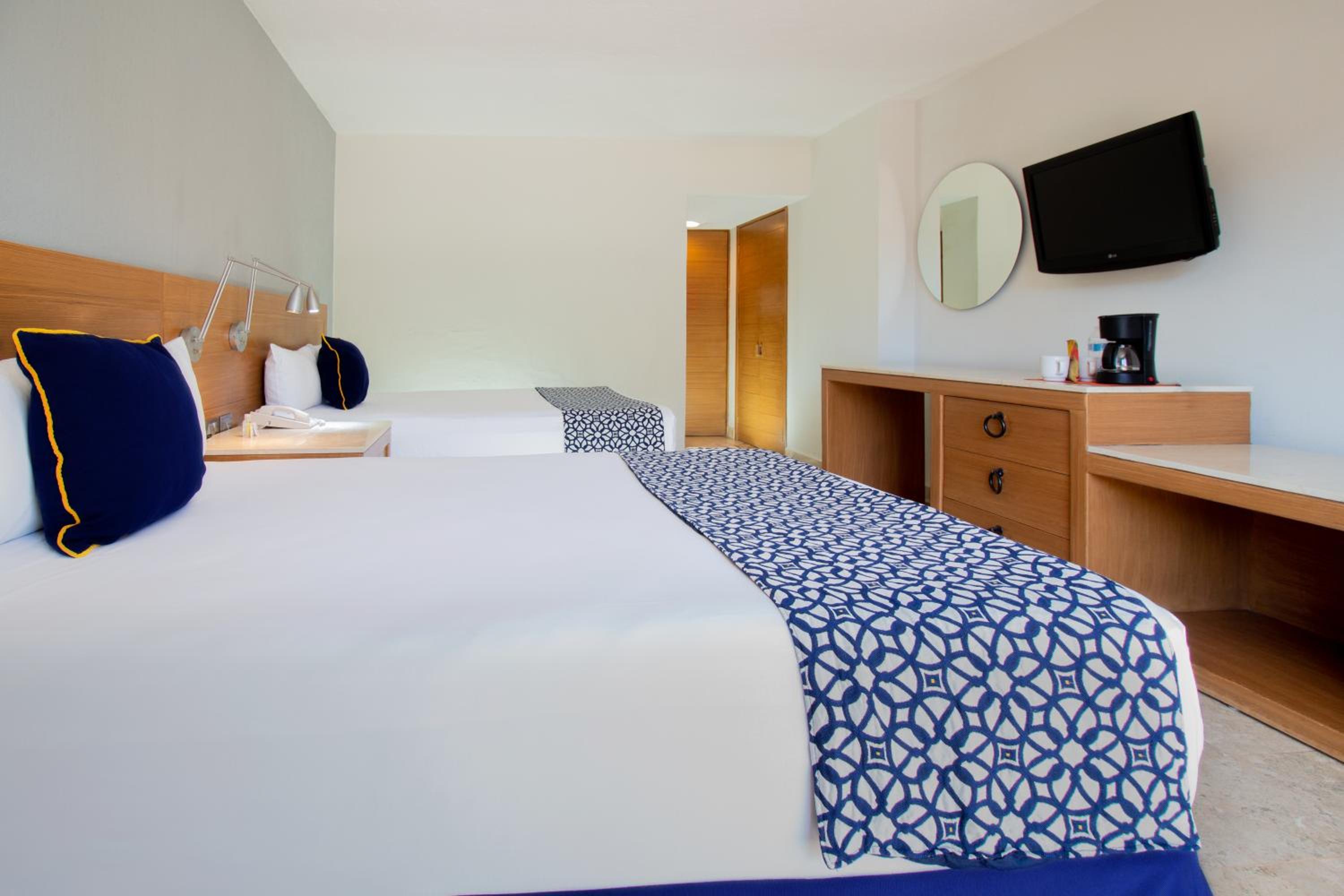 Puerto Vallarta Vacations - Plaza Pelicanos Club Beach Resort All Inclusive - Property Image 119