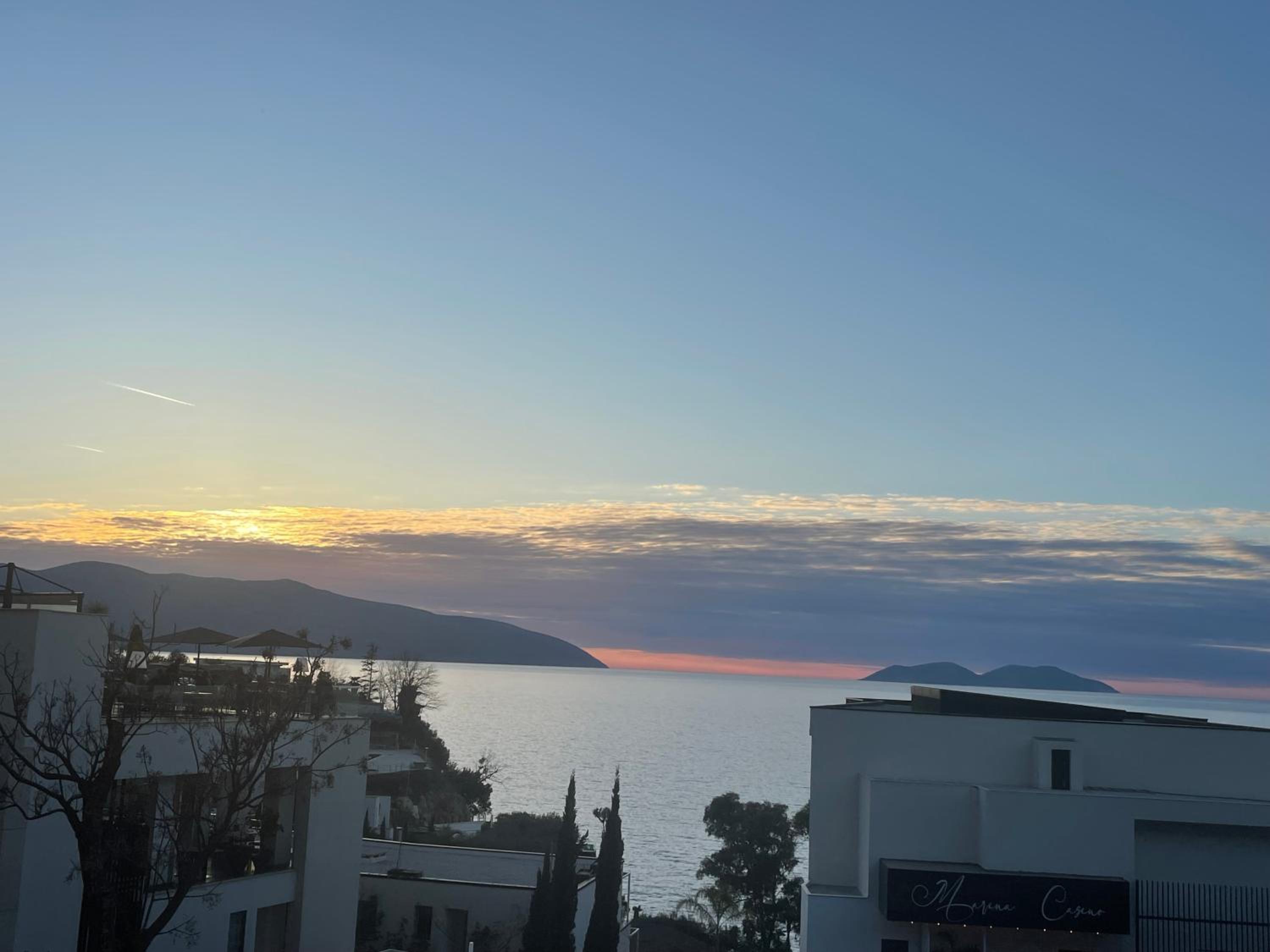 Marina Bay Luxury Apartment Vlora