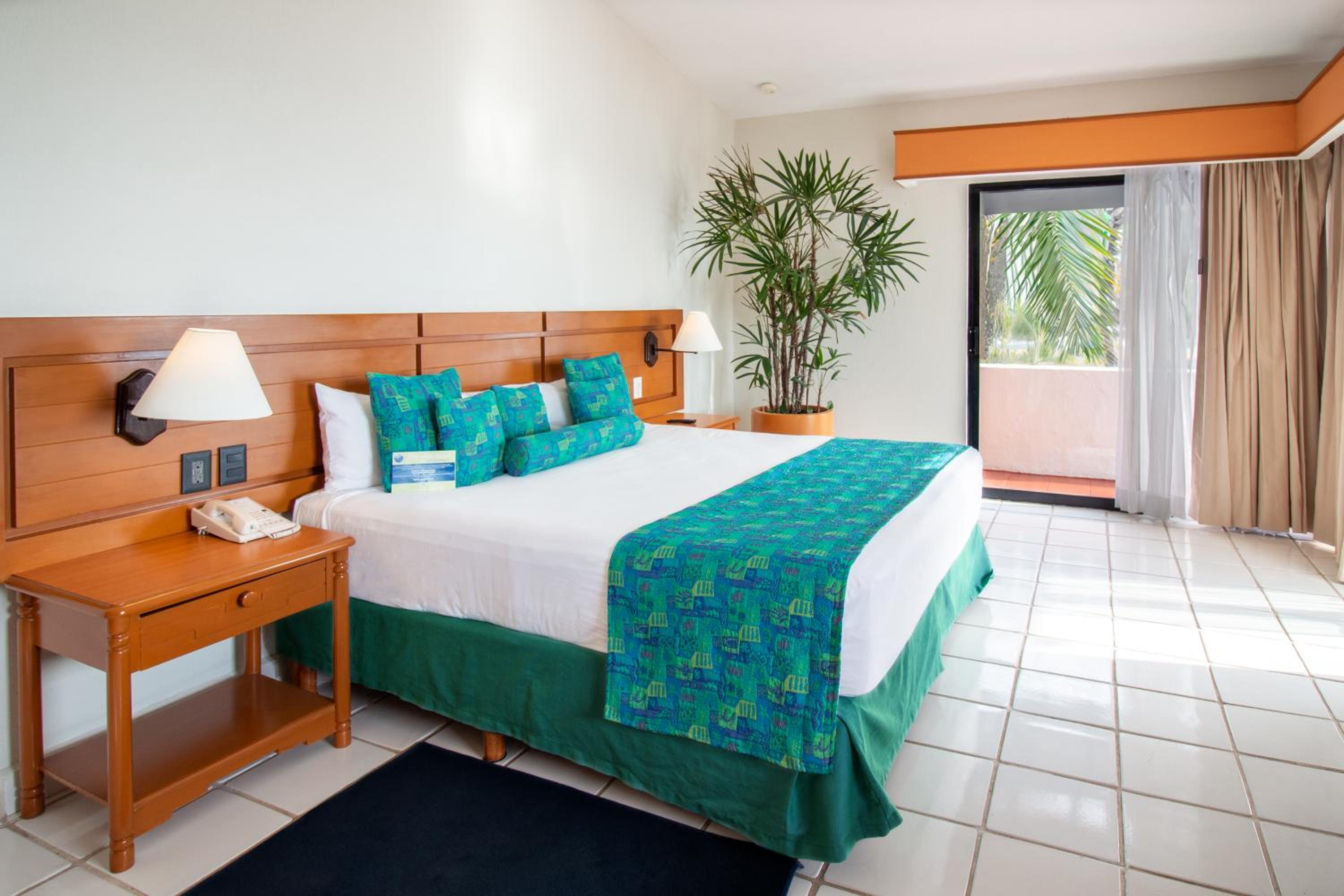 Puerto Vallarta Vacations - Plaza Pelicanos Club Beach Resort All Inclusive - Property Image 132