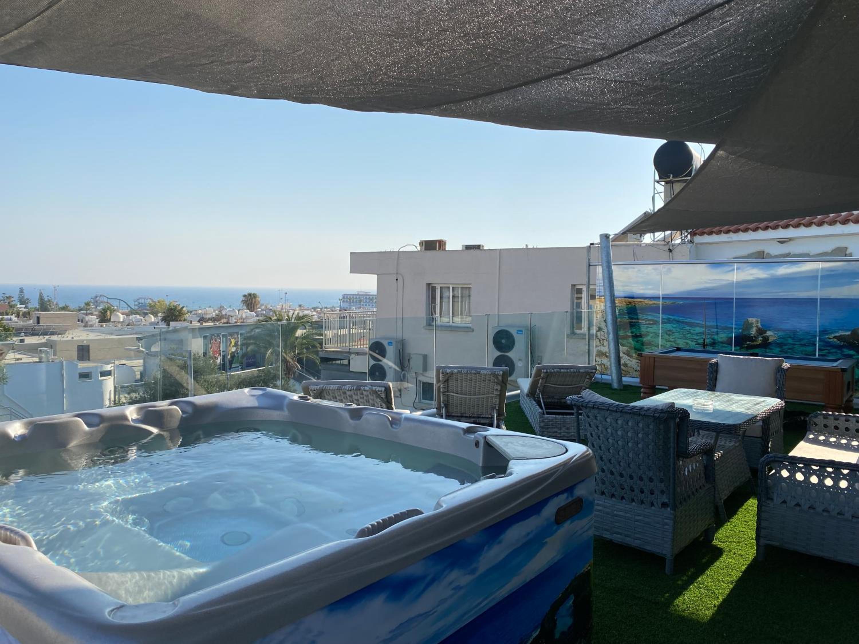 Sant Central Deluxe Apartments