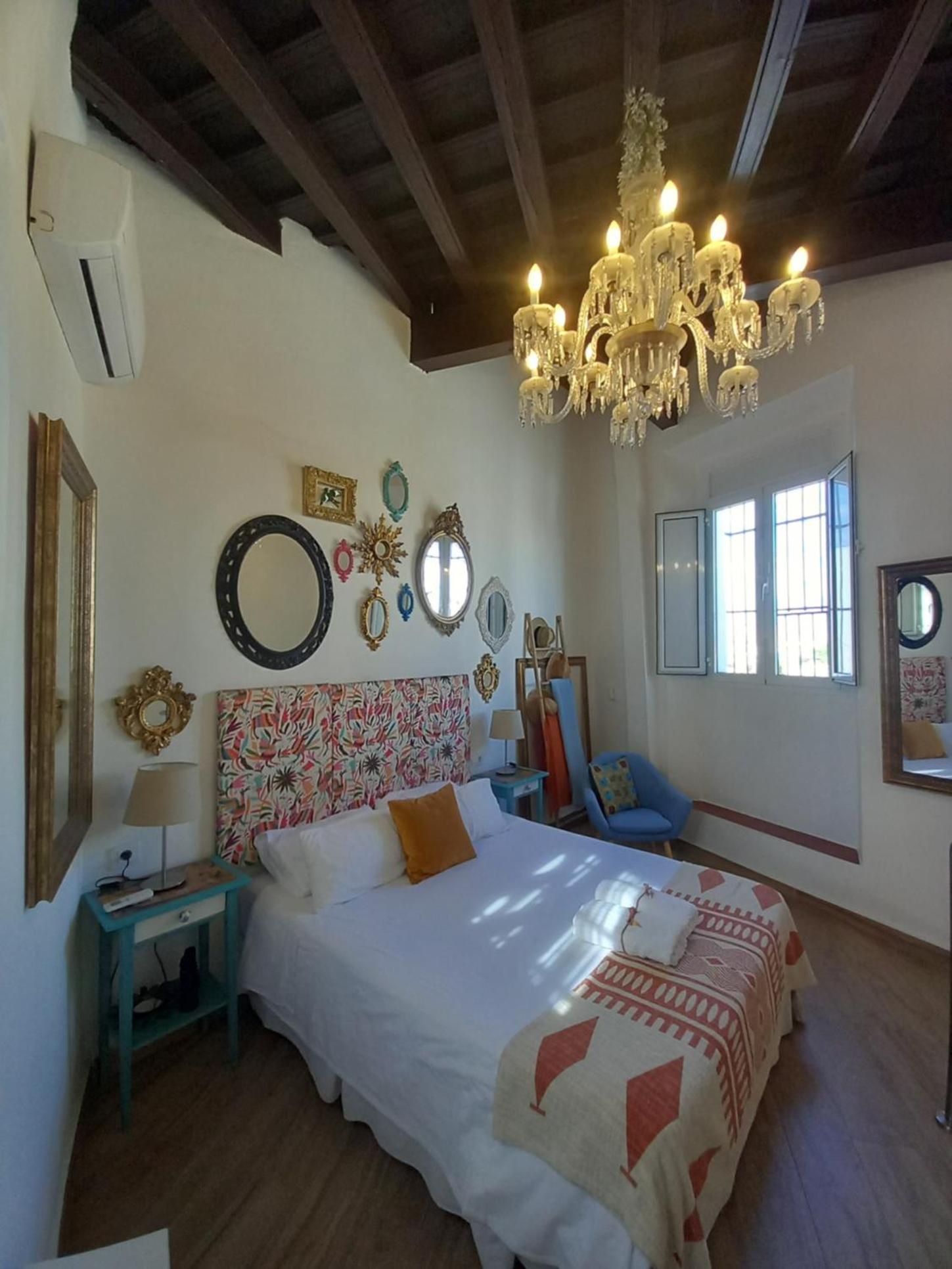 Casa Mora Triana