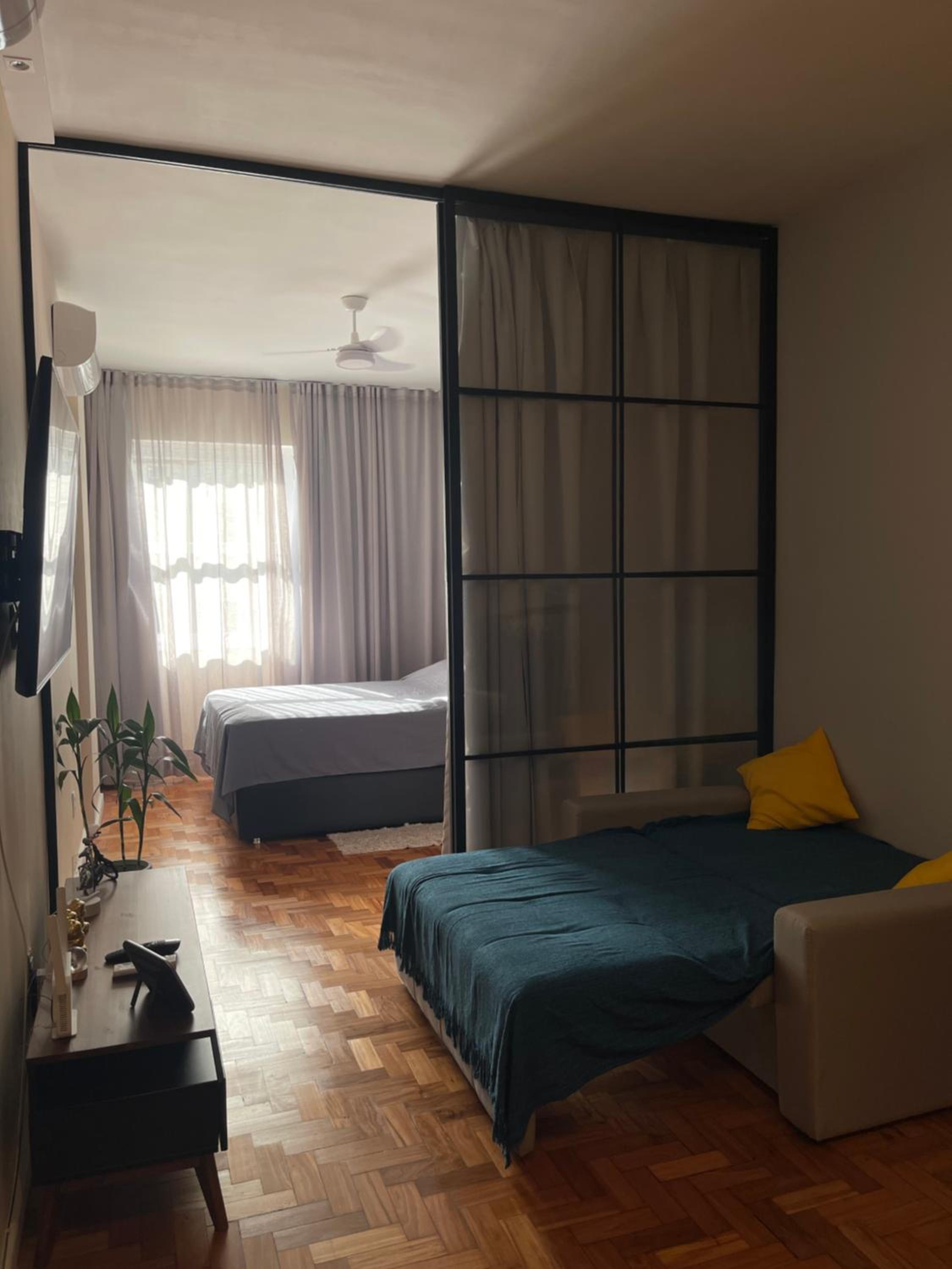 Quadra praia! Loft industrial requintado NOVO para 4 pessoas vizinho COPACABANA PALACE!