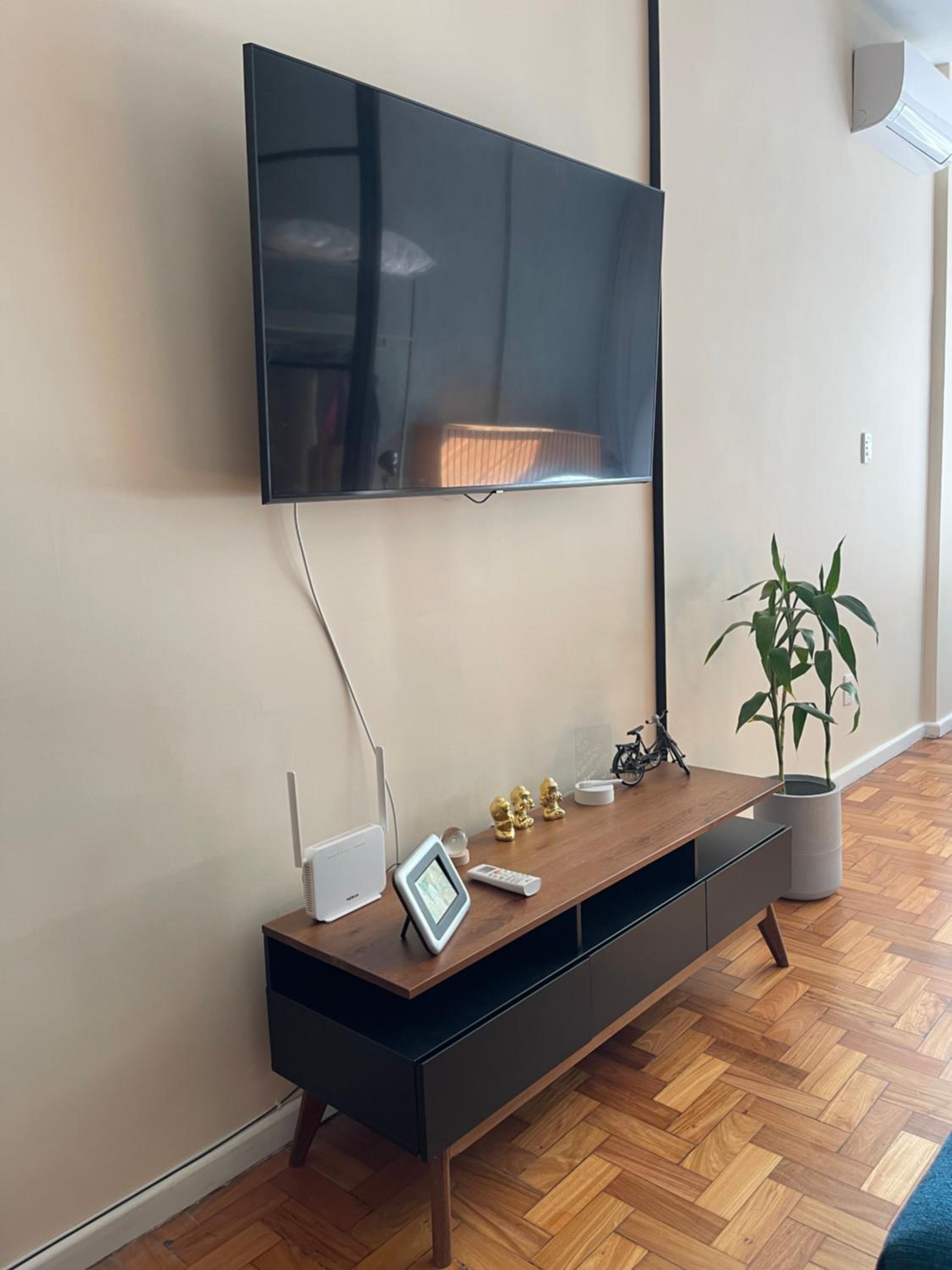 Quadra praia! Loft industrial requintado NOVO para 4 pessoas vizinho COPACABANA PALACE!