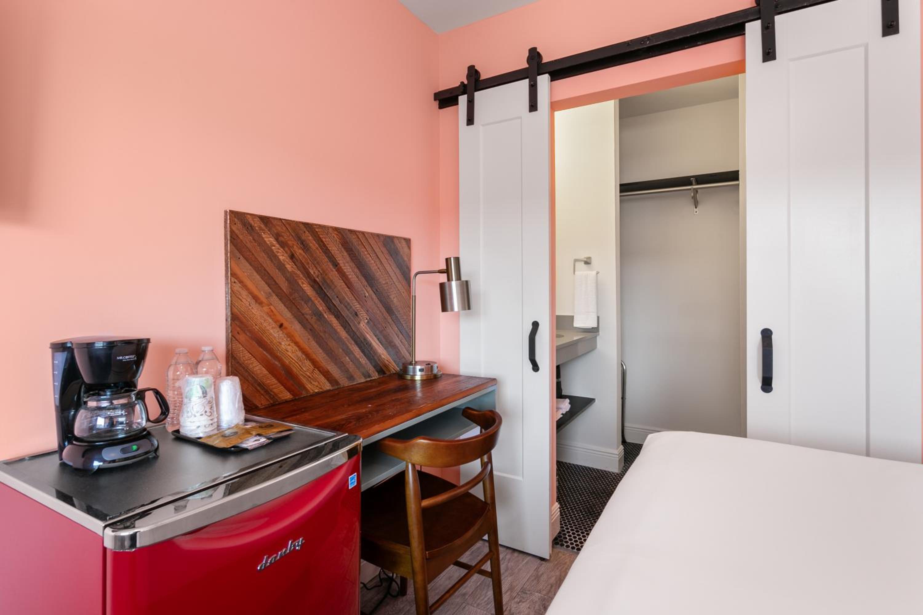 The Iris Motel