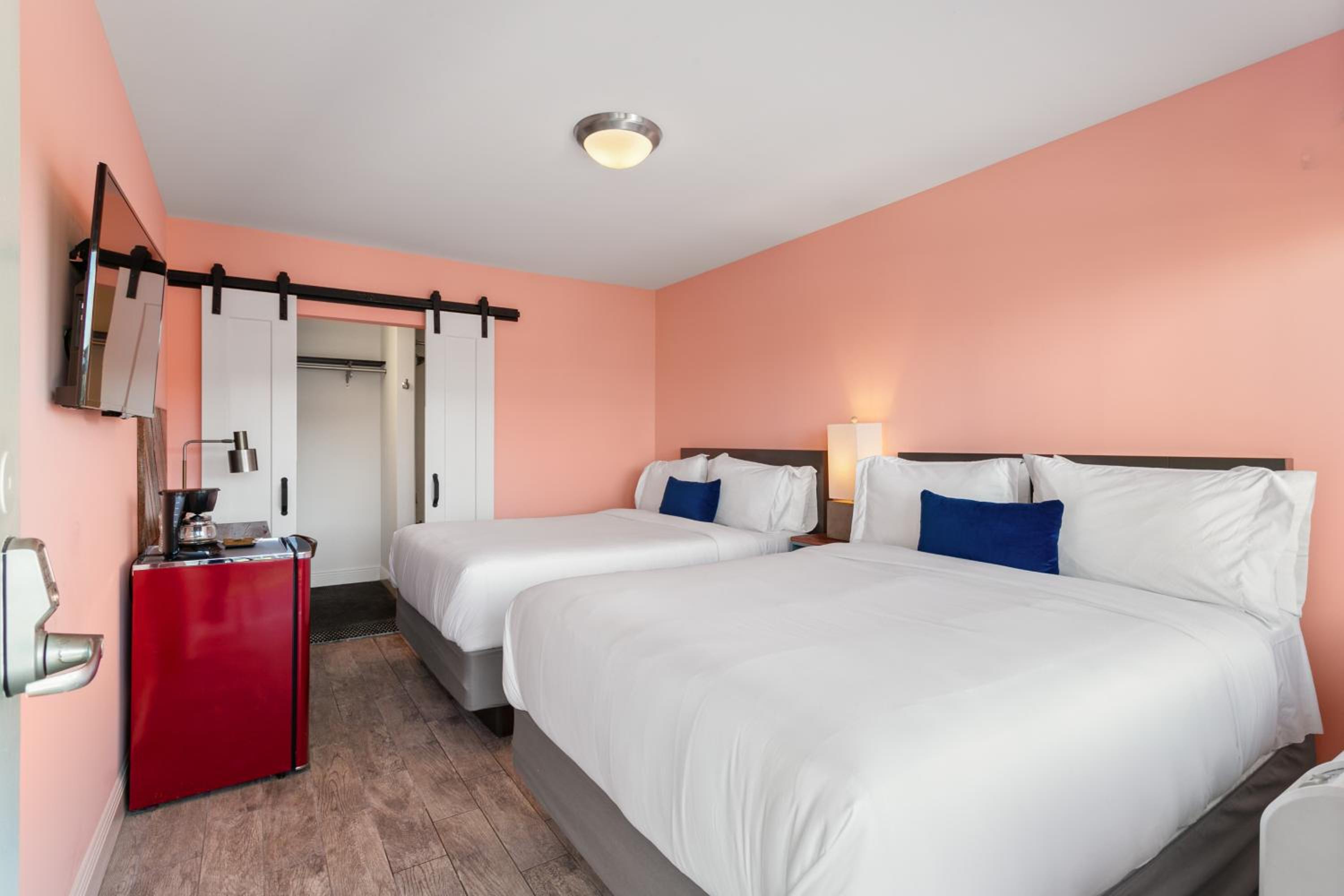 The Iris Motel