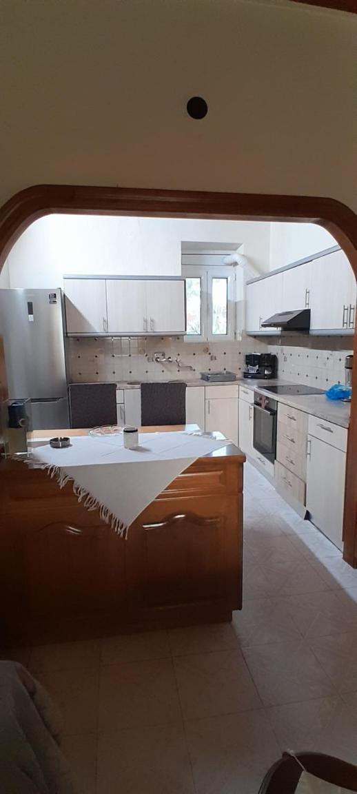 Nondis House