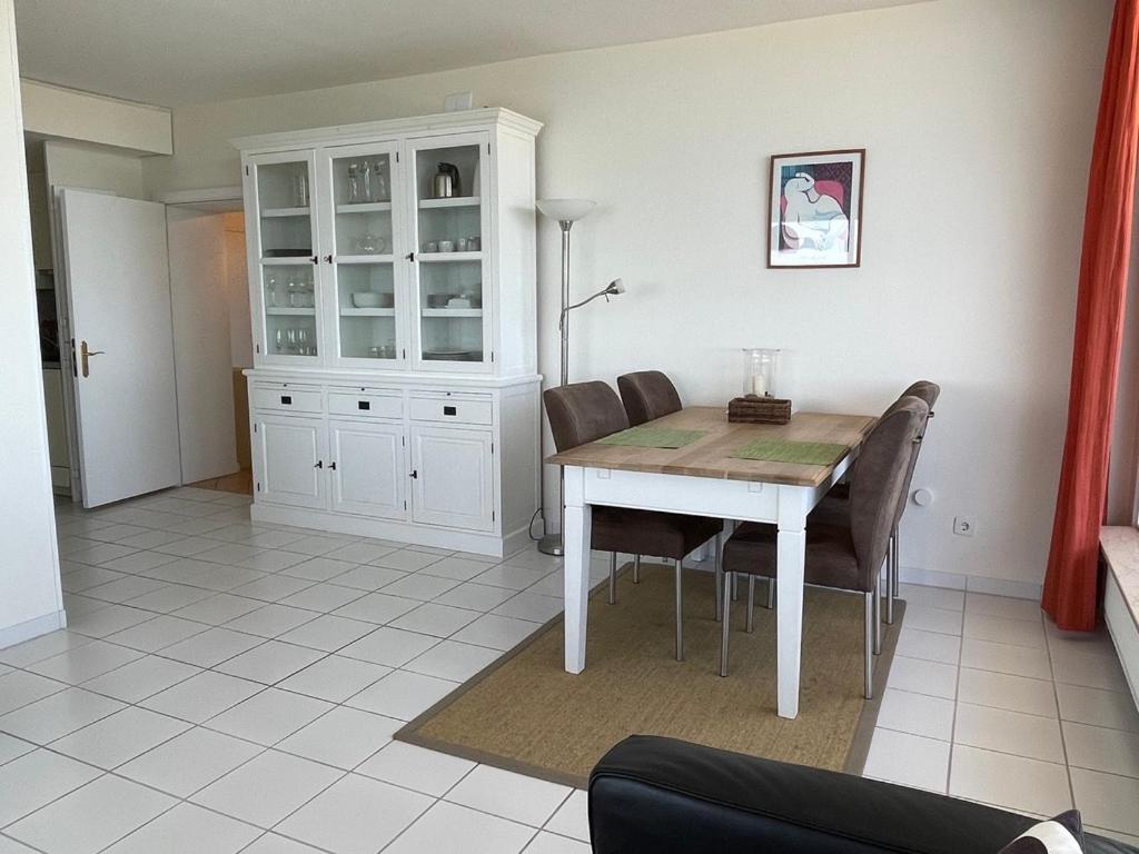 Wind und Meer, 3-Zimmer Ecksuite in der Maritim Residenz Travemünde view 2