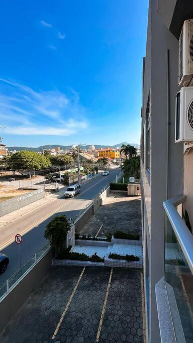 Apartamento com Acesso ao Mar