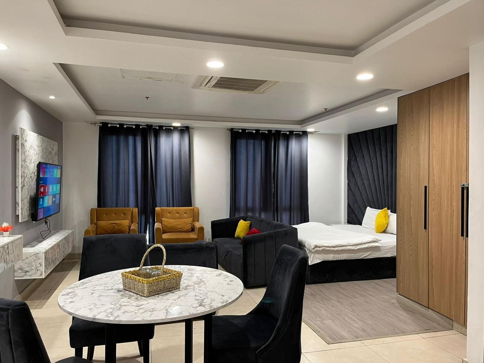 hotel room
