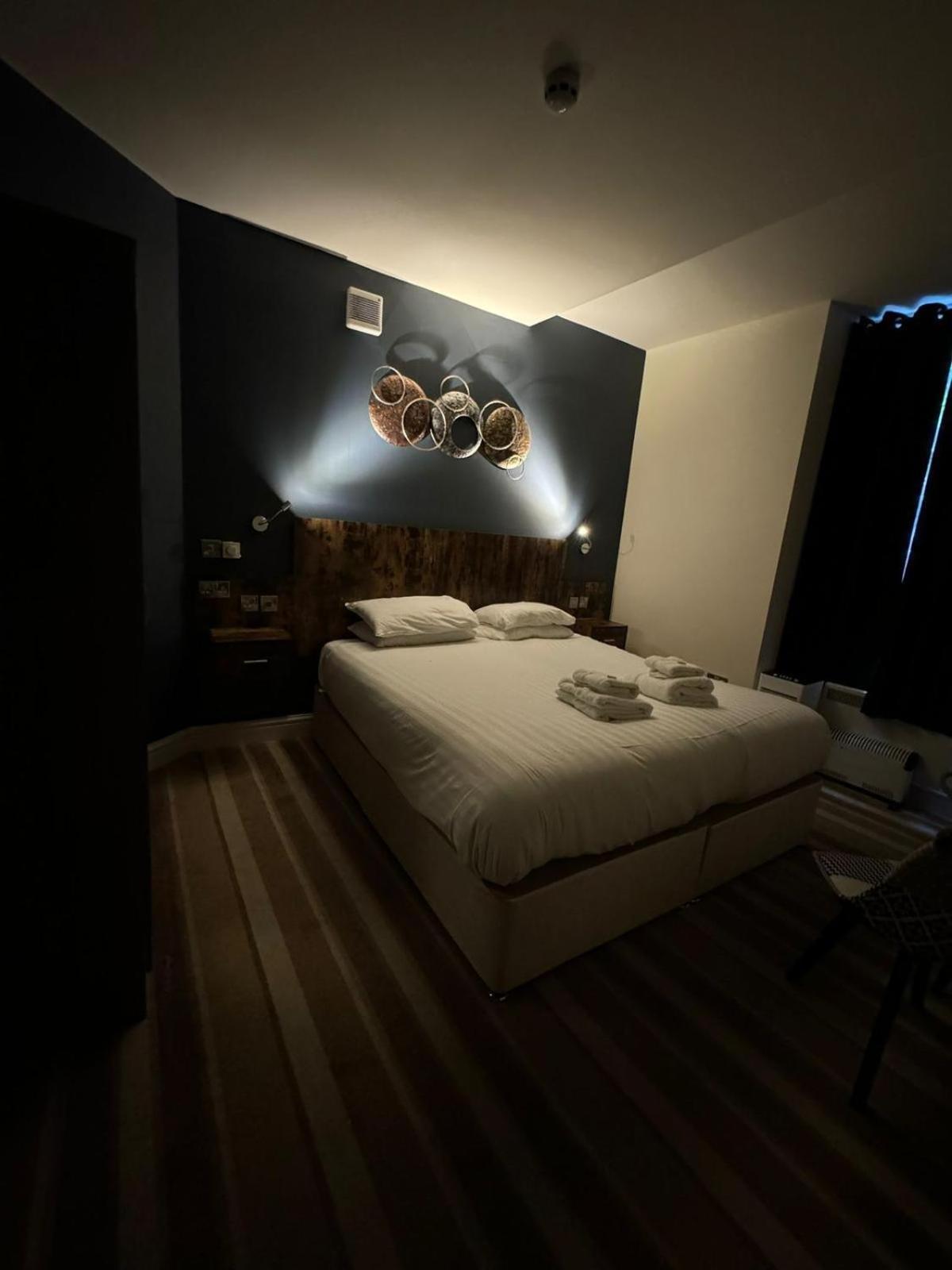 High Tor Hotel