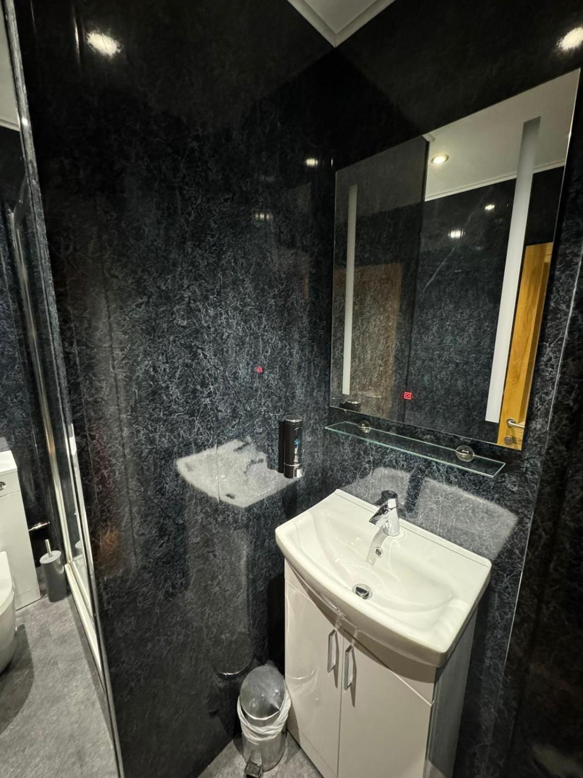 High Tor Hotel