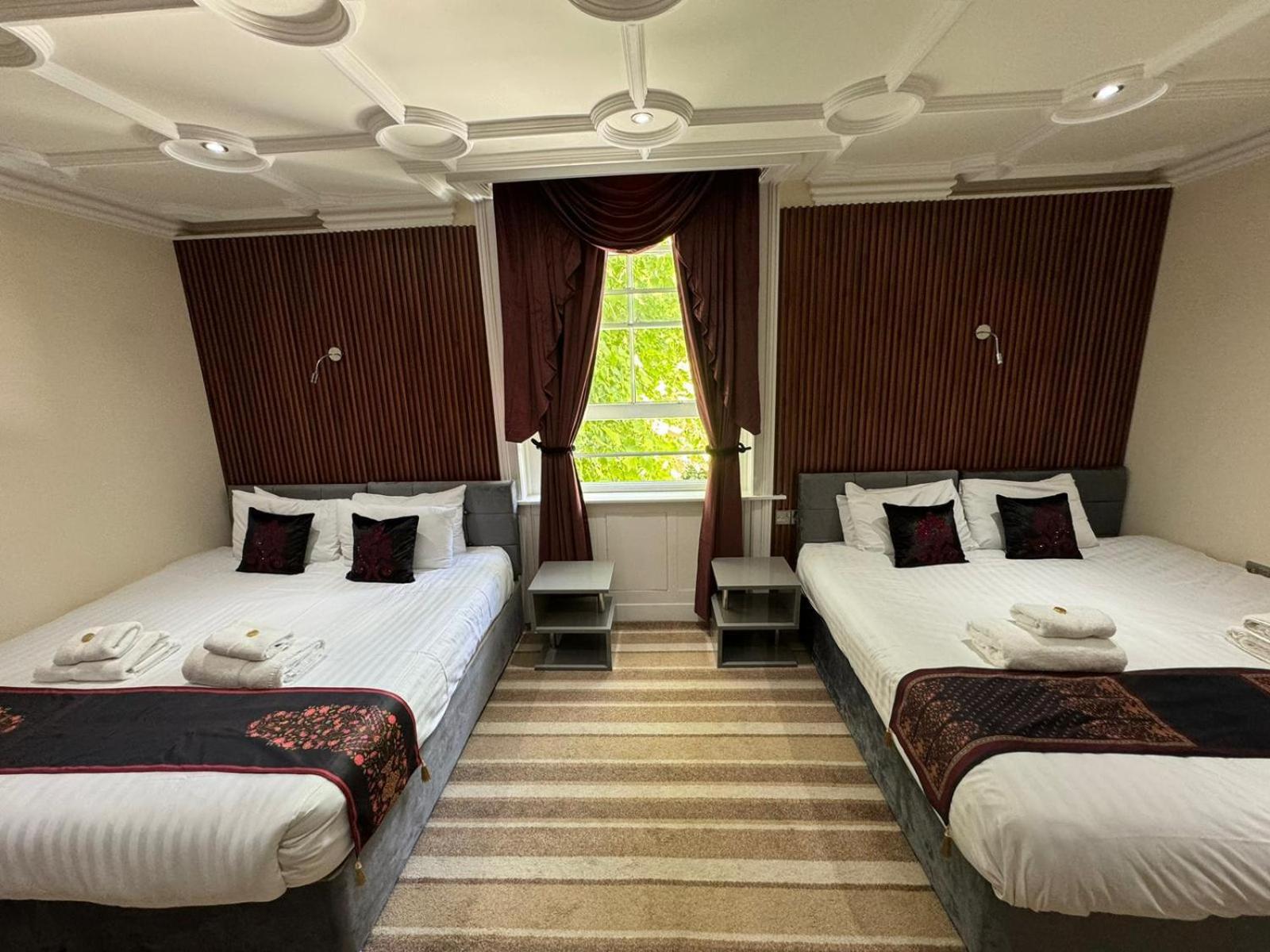 High Tor Hotel