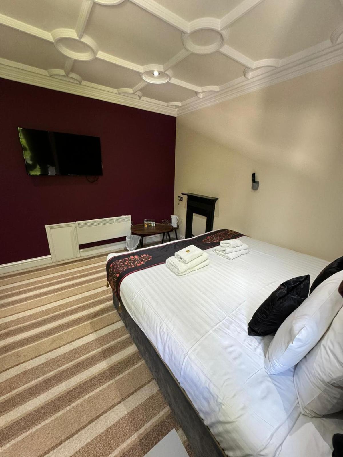 High Tor Hotel