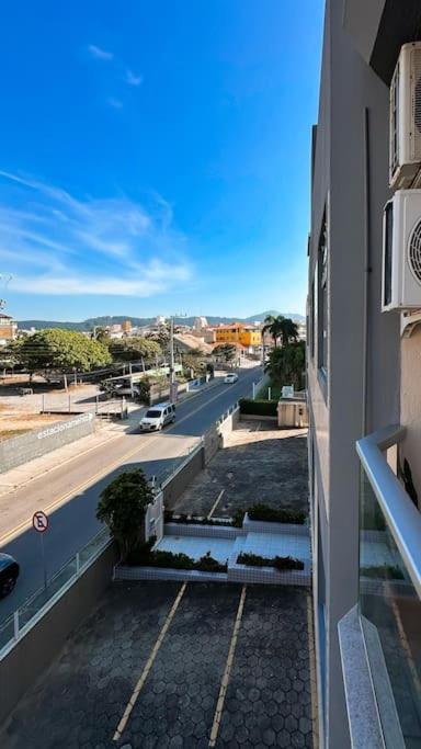 Apartamento com Acesso ao Mar