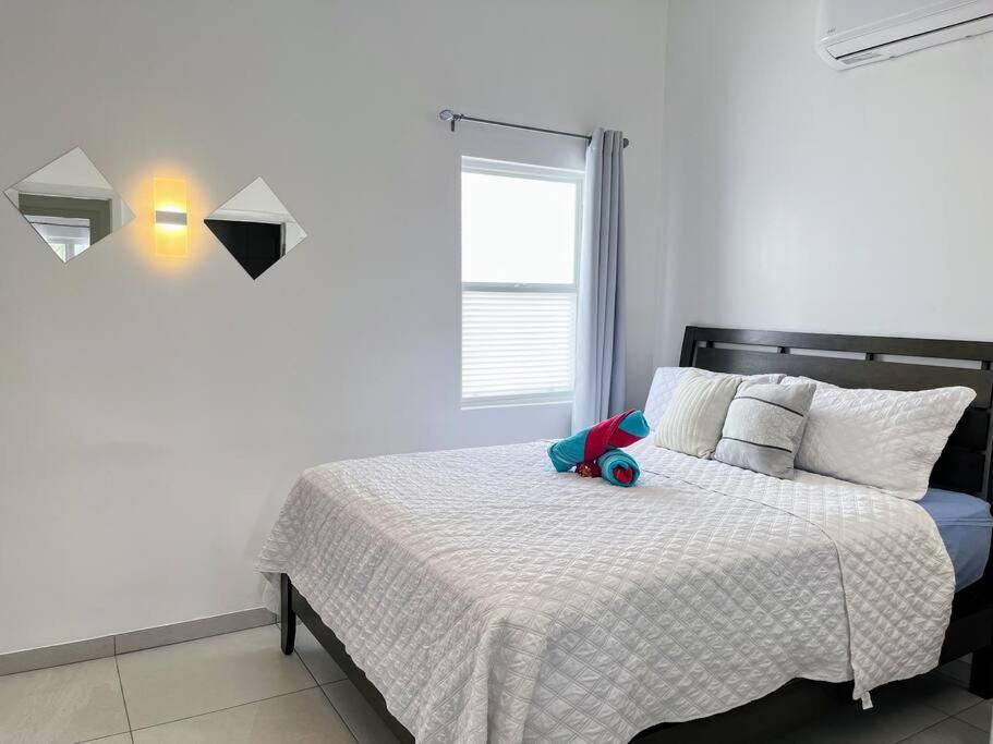 Renovated waterfront villa near the beach