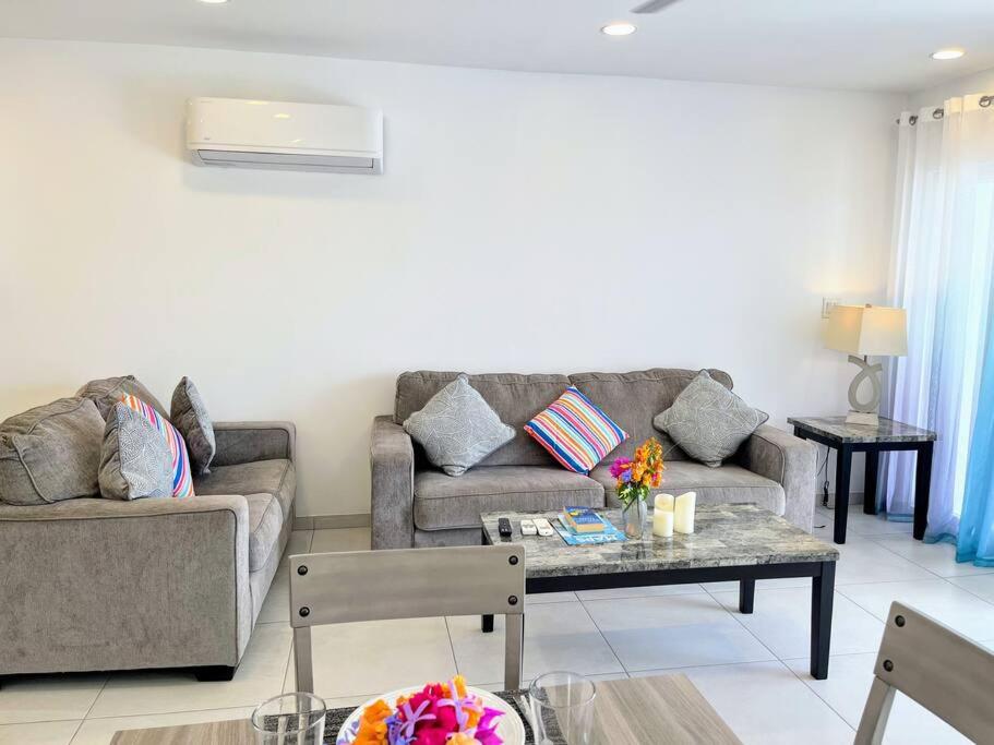 Renovated waterfront villa near the beach