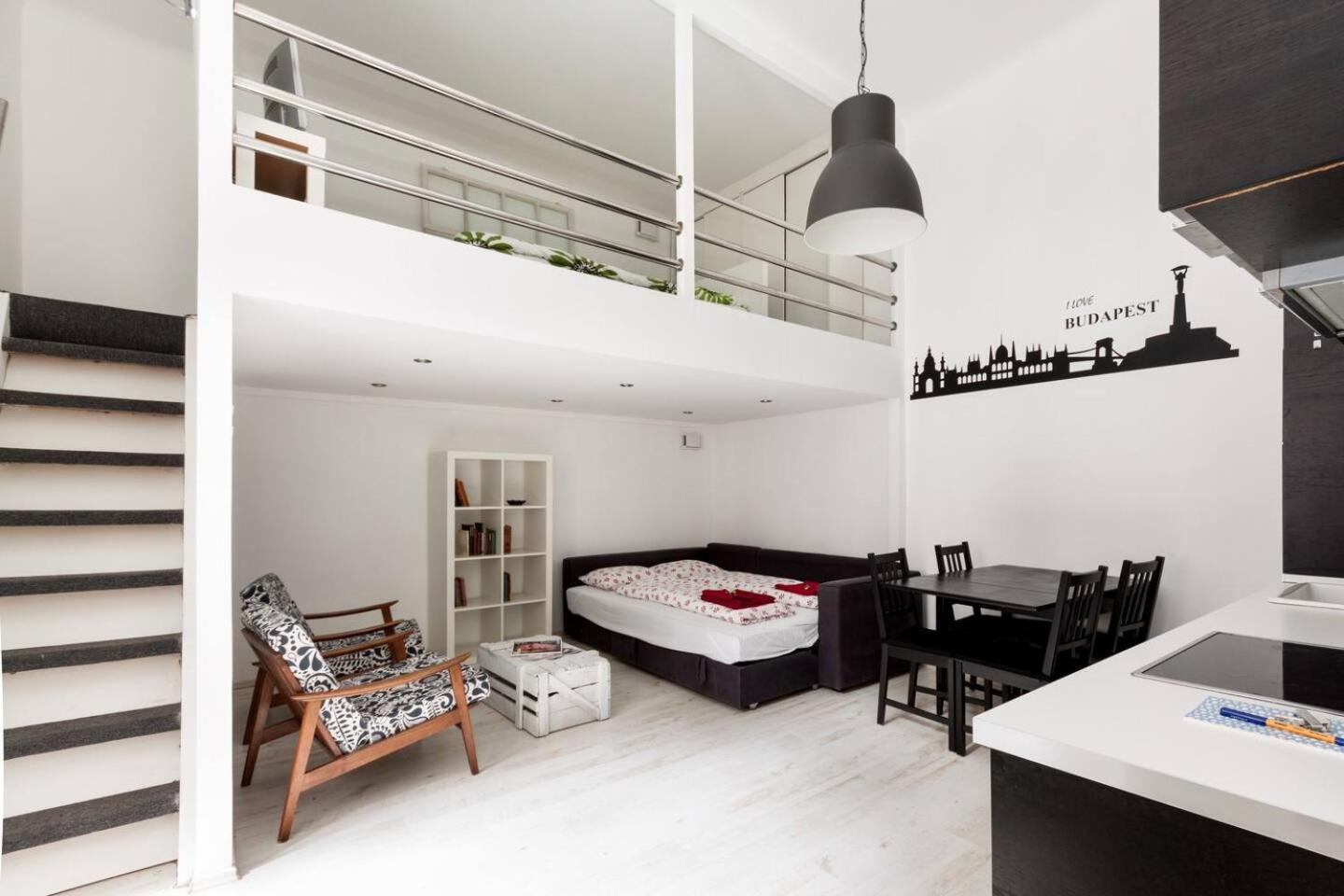 Black&White Apartment