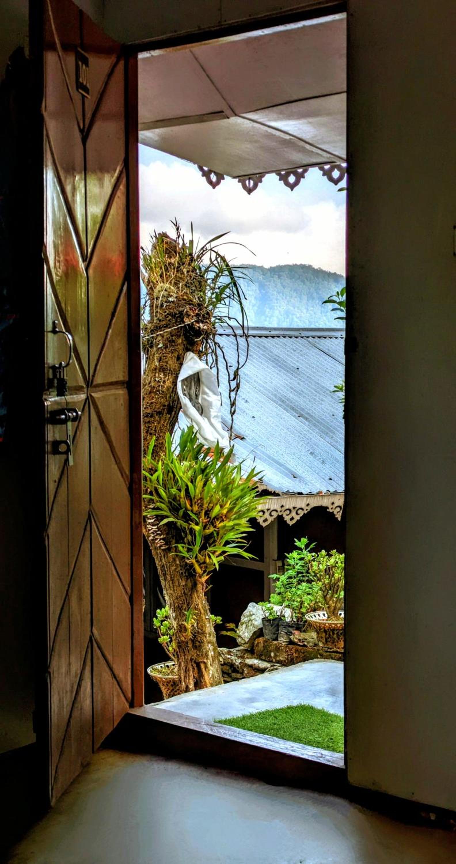 Trip n Trail Eco Homes- silkroute, kalimpong view 5
