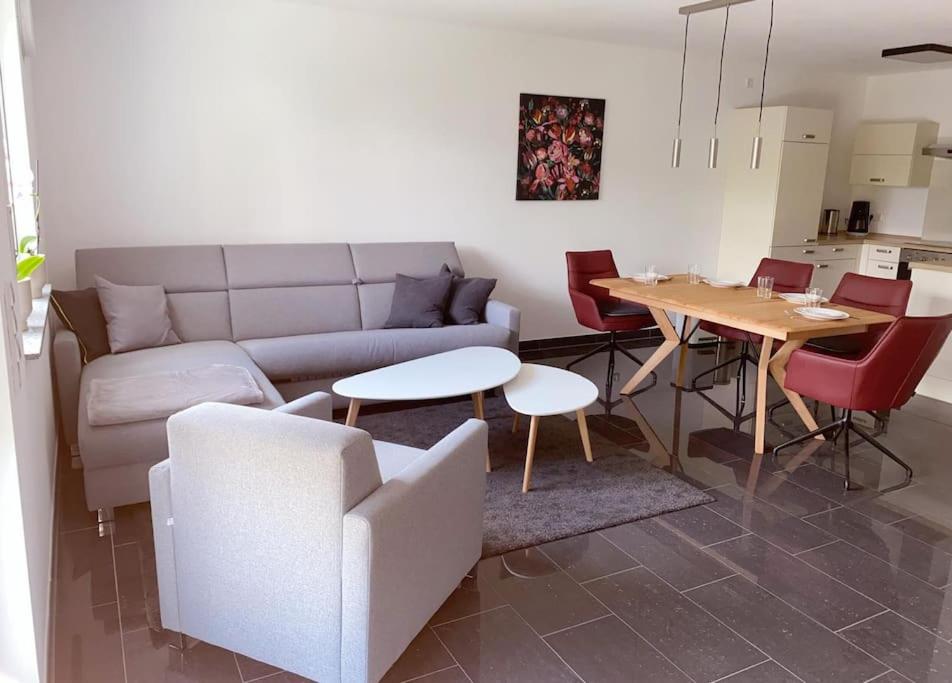 Ferienwohnung in ruhiger Lage, 2 Zimmer, 64 qm