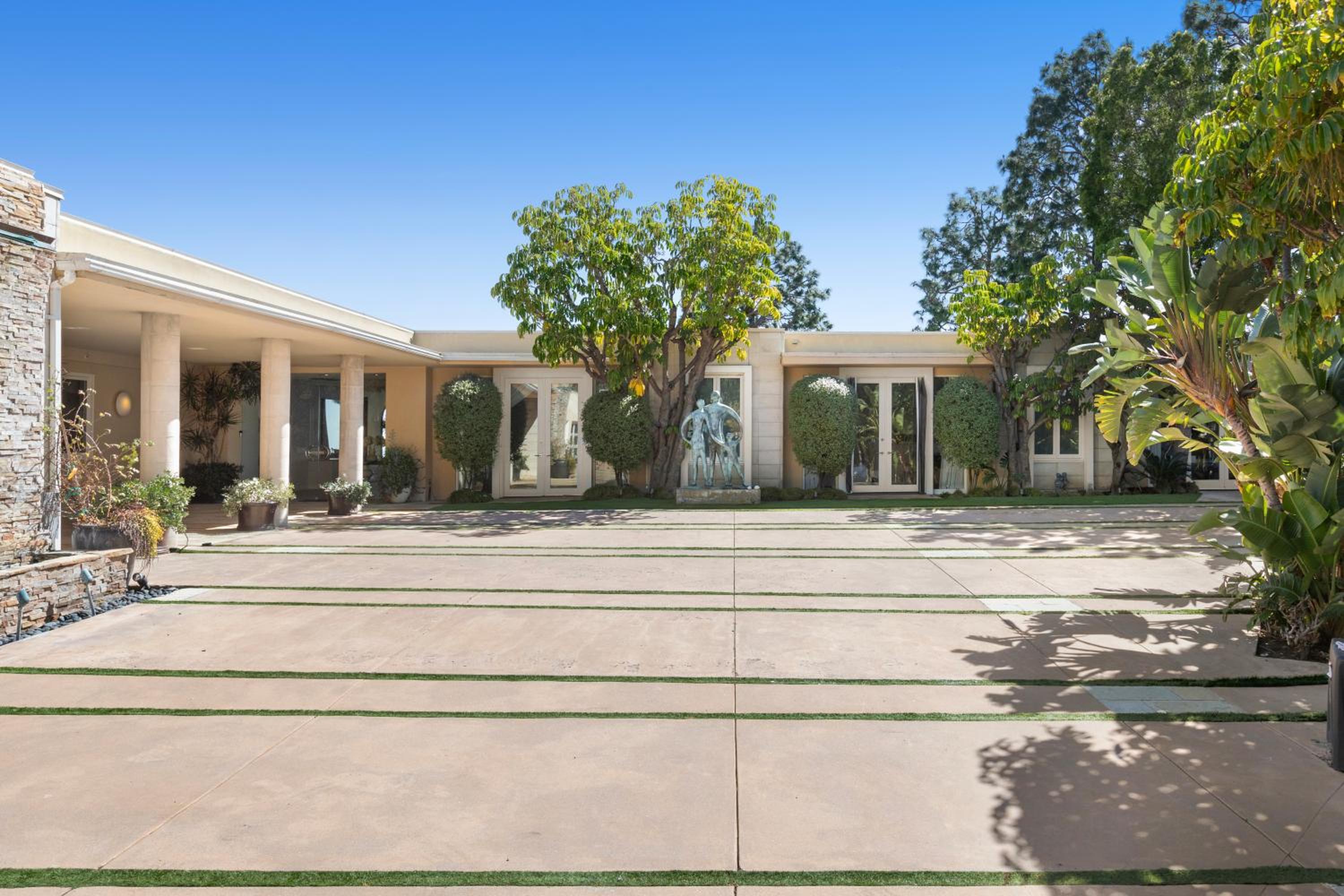 Trousdale Grand