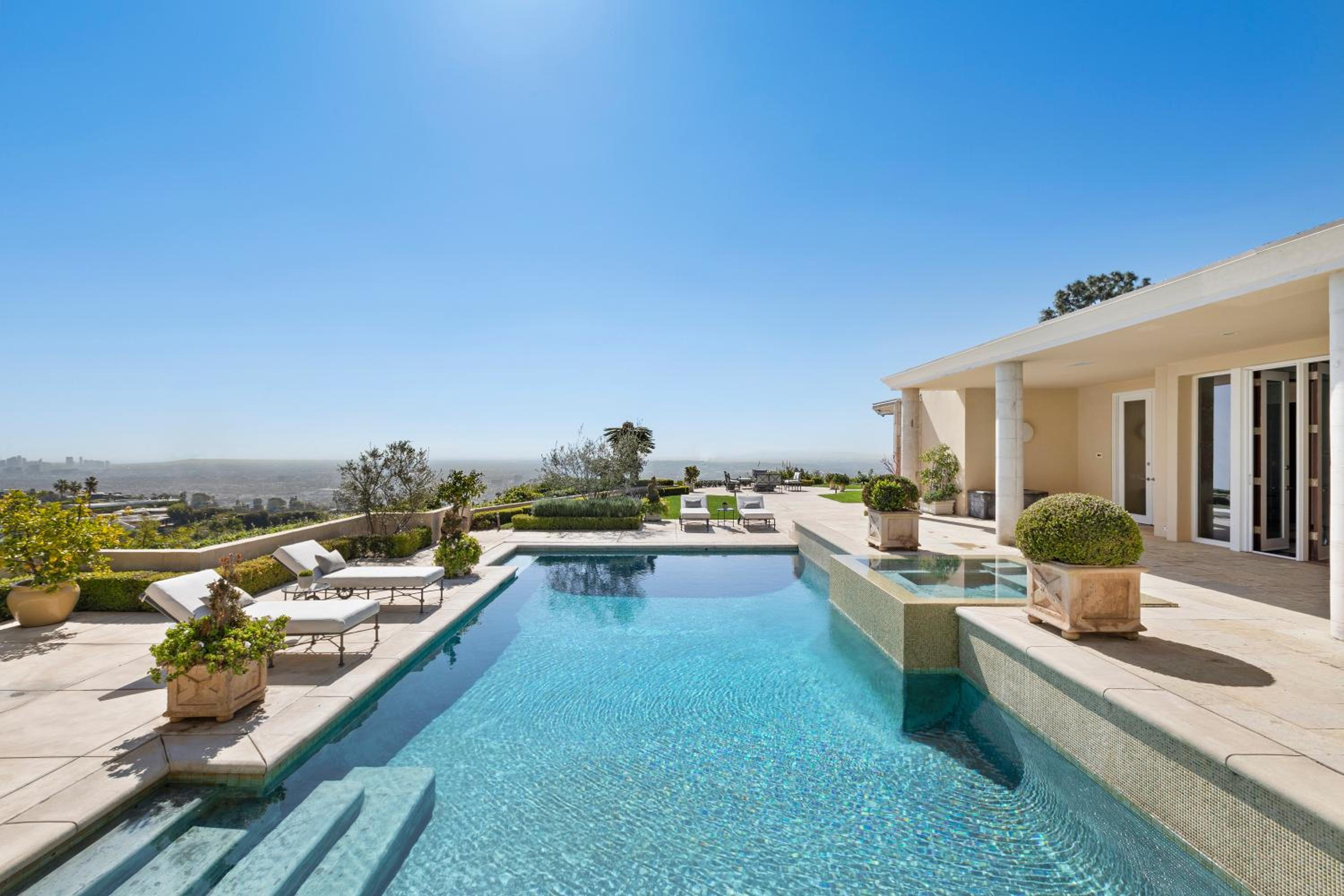 Trousdale Grand