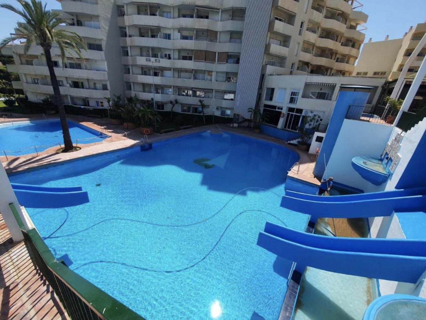 Benalbeach playa - Tu hogar frente al mar, complejo 4 piscinas