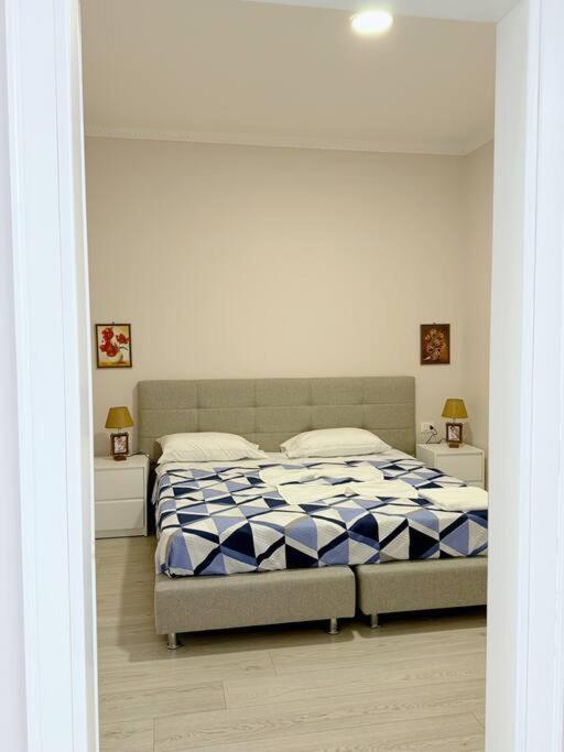 AEM 2 Bedroom Apartment Apt #3