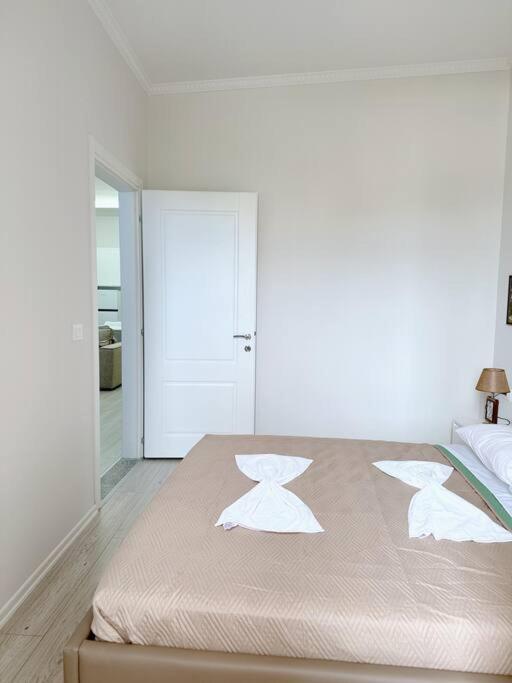 AEM 2 Bedroom Apartment Apt #3