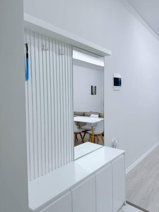 AEM 2 Bedroom Apartment Apt #3