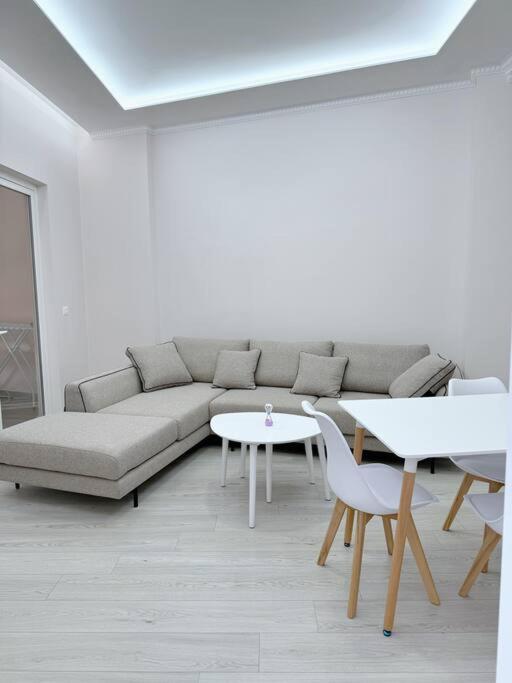 AEM 2 Bedroom Apartment Apt #3