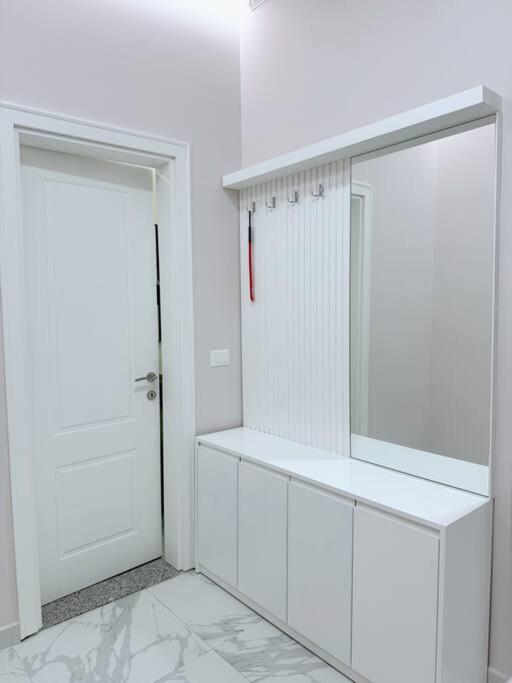 AEM 2 Bedroom Apartment Apt #3