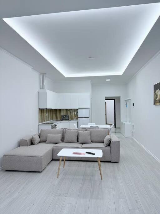 AEM 2 Bedroom Apartment Apt #3