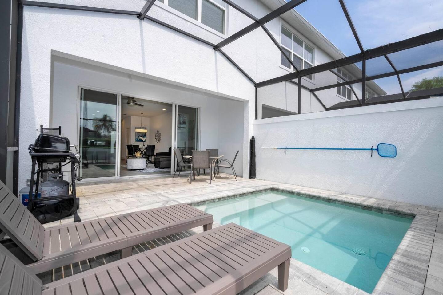 Comfortable home Near Disney & Private Pool 17414