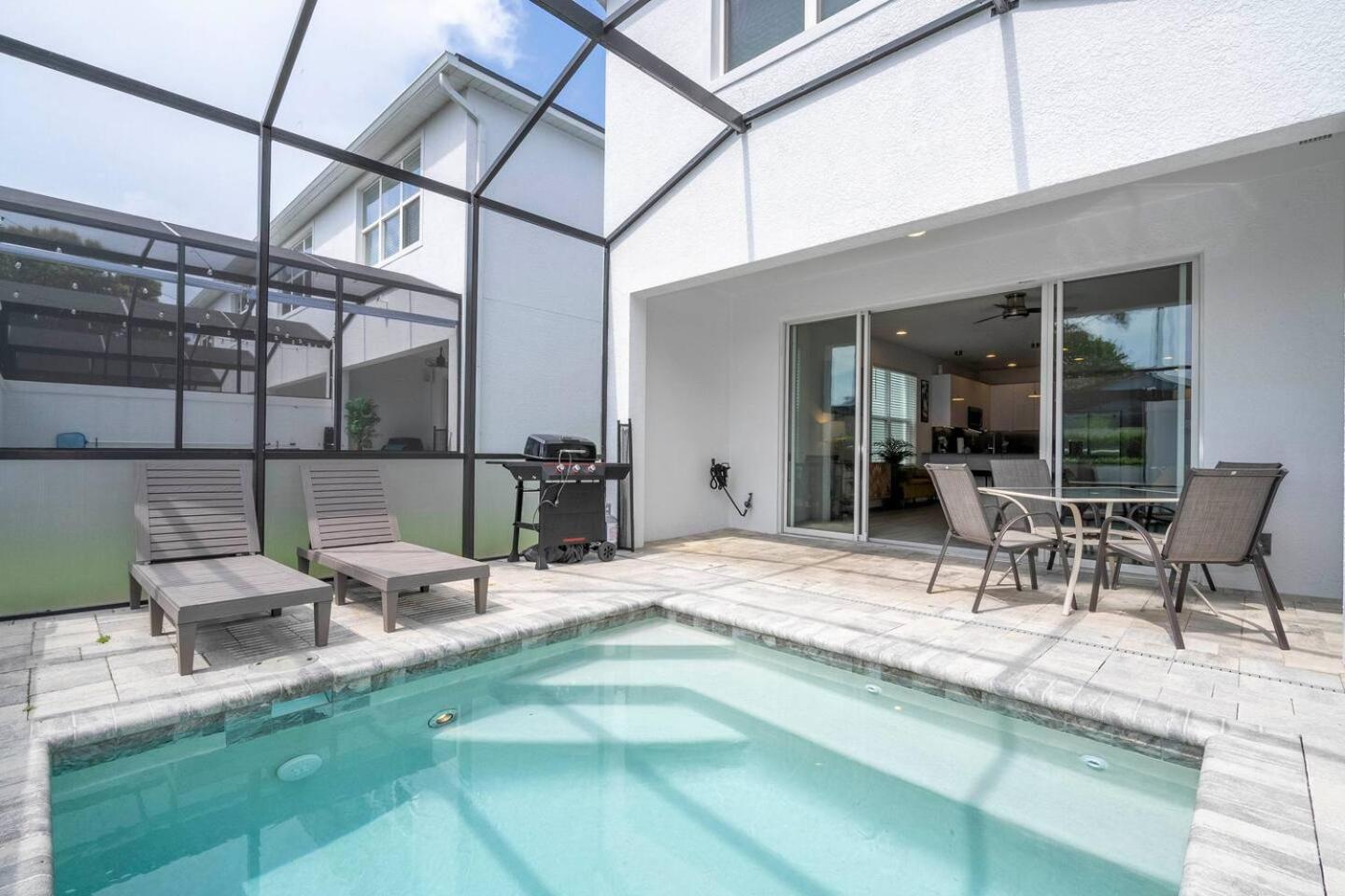Comfortable home Near Disney & Private Pool 17414