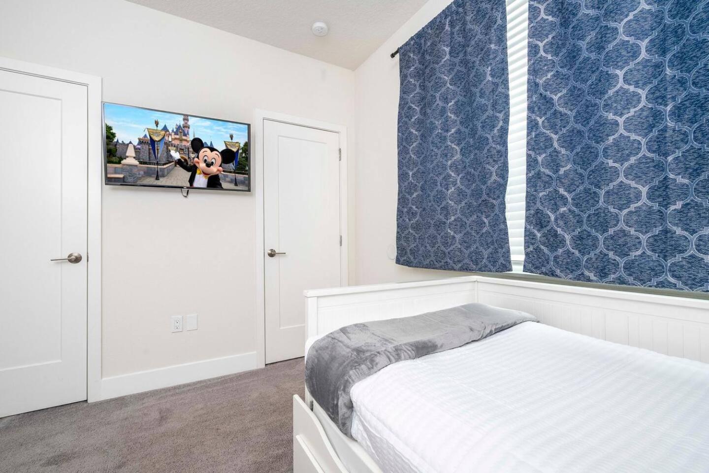 Comfortable home Near Disney & Private Pool 17414