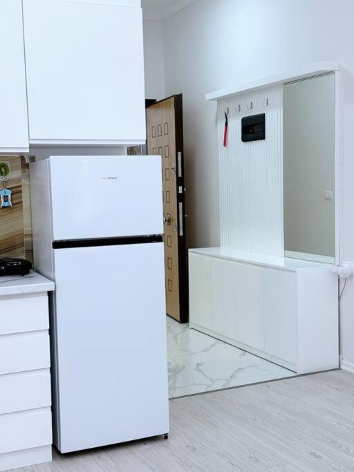 AEM 1 Bedroom Apartment Apt #9