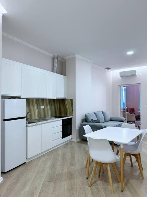 AEM 1 Bedroom Apartment Apt #9